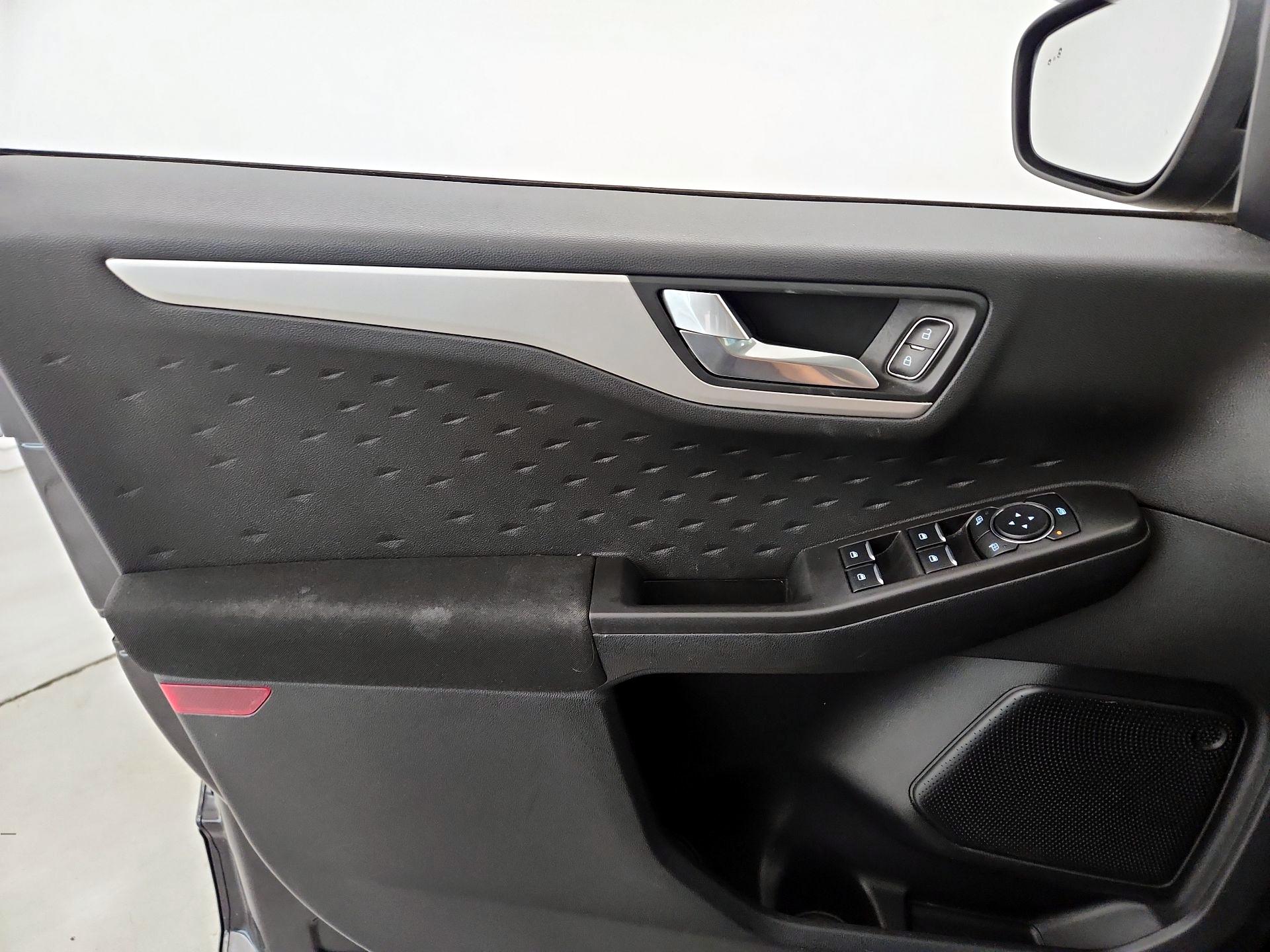 Thumbnail: 2020 Ford Escape - 12