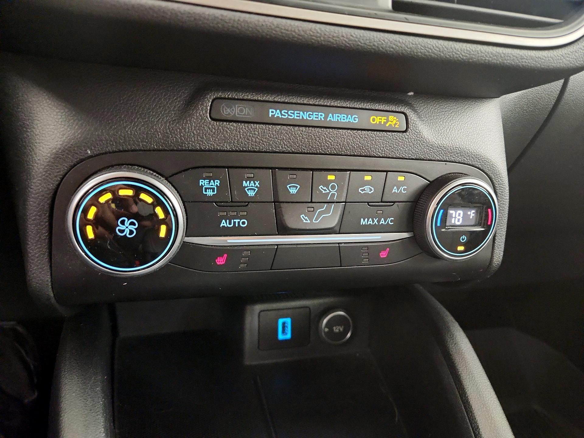 Thumbnail: 2020 Ford Escape - 16