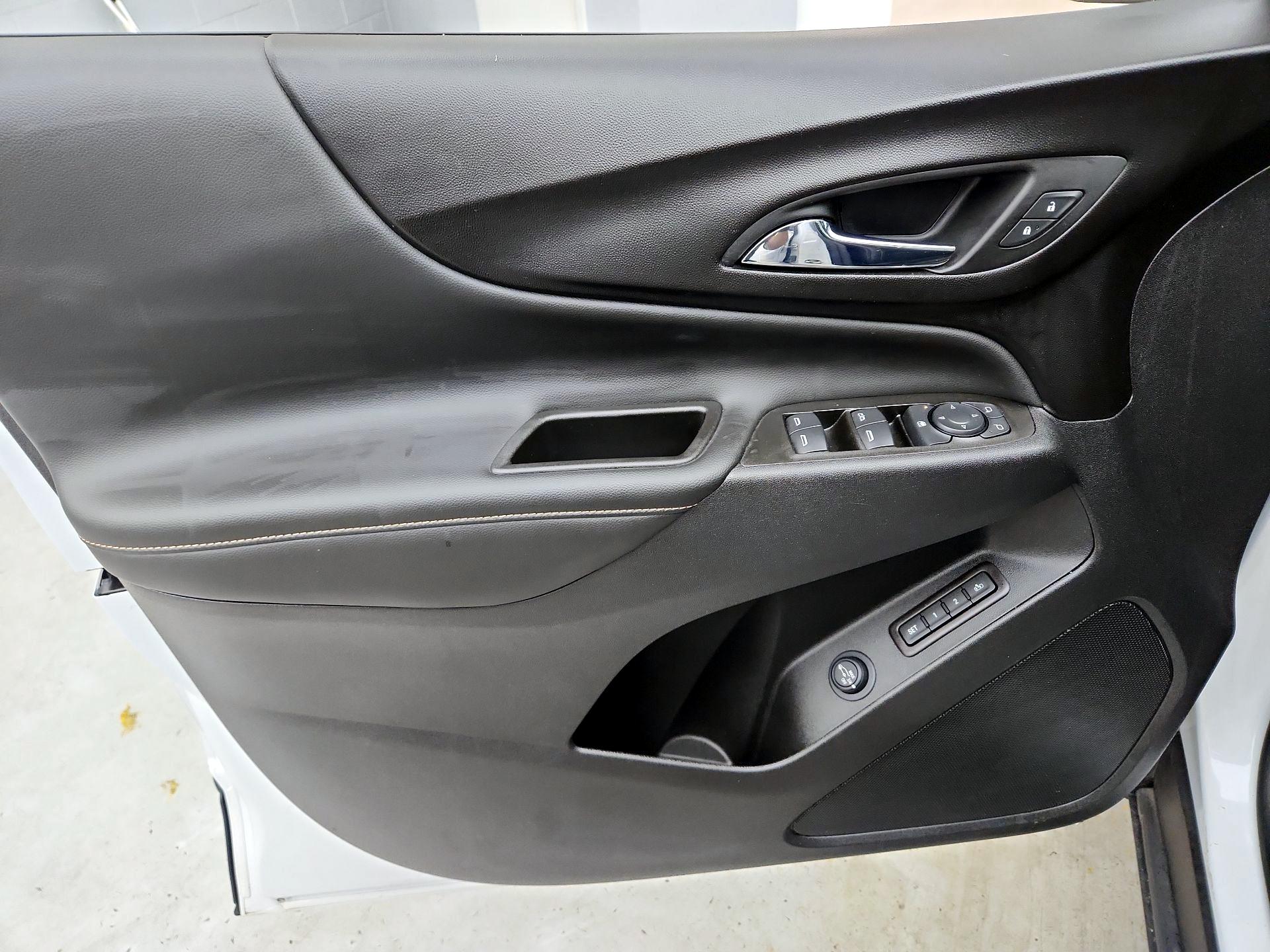 Thumbnail: 2021 Chevrolet Equinox - 12