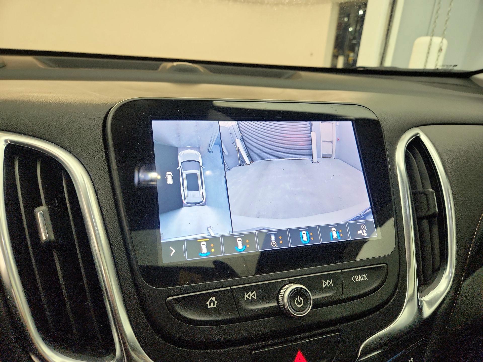 Thumbnail: 2021 Chevrolet Equinox - 14