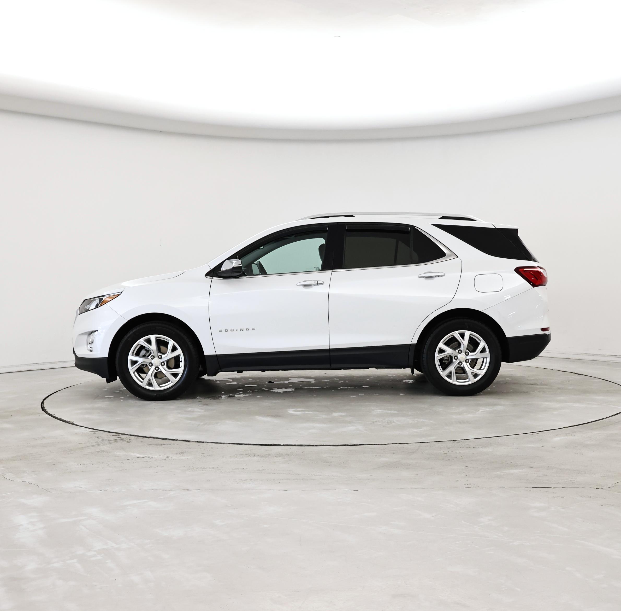 Thumbnail: 2021 Chevrolet Equinox - 3