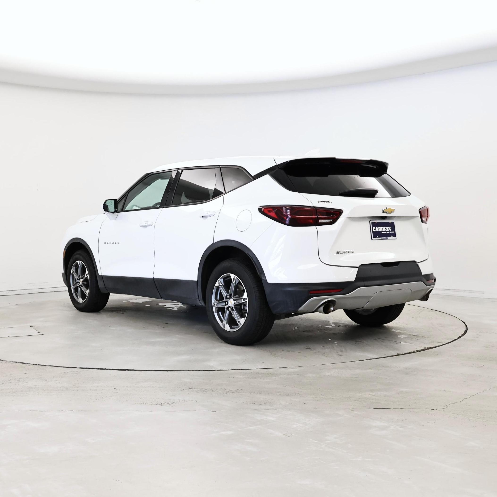 Thumbnail: 2023 Chevrolet Blazer - 2
