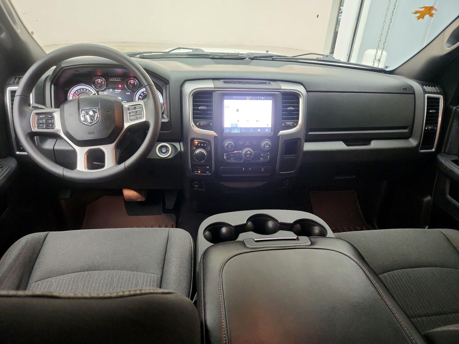 Thumbnail: 2022 RAM 1500 Classic - 9