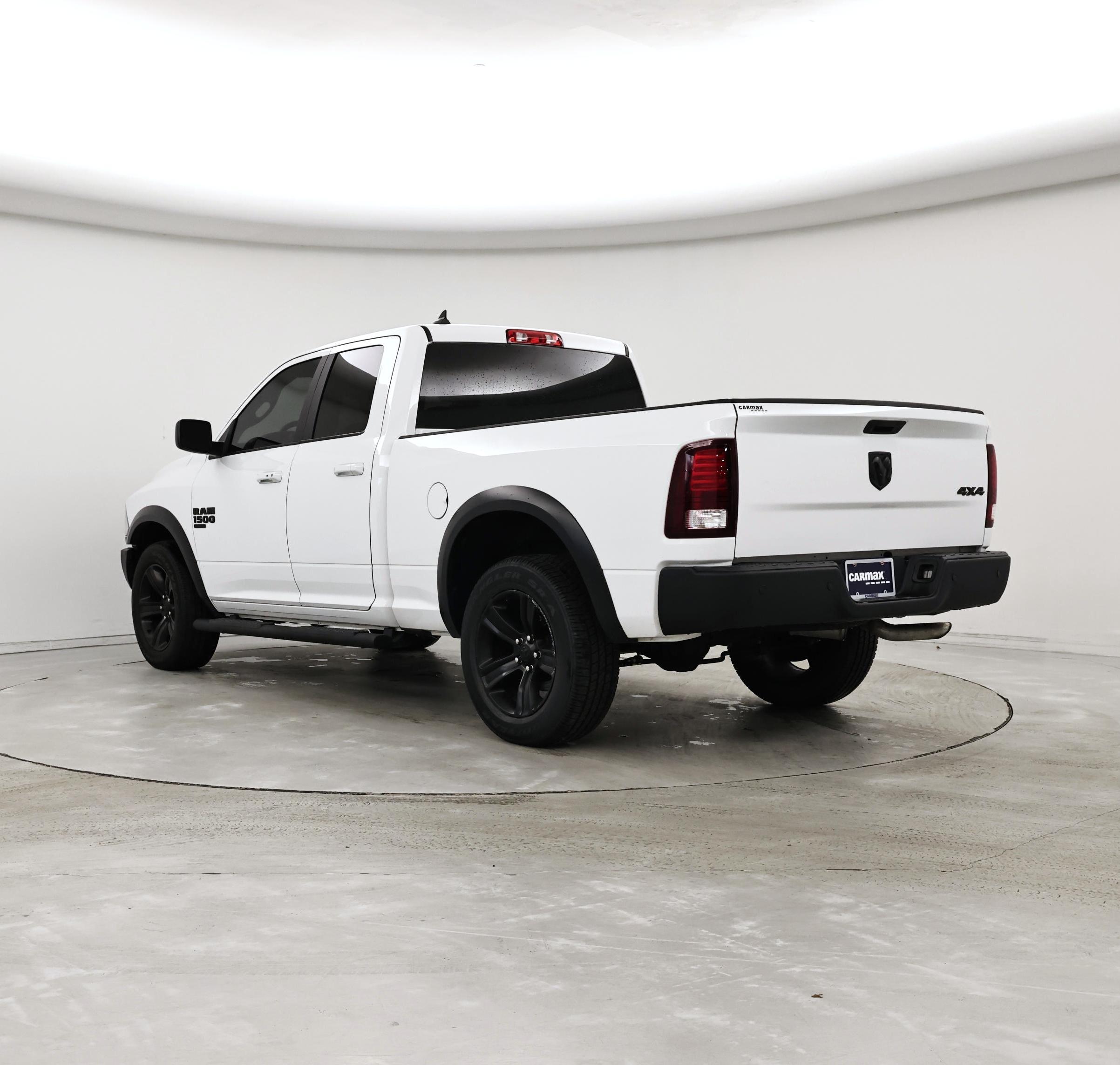 Thumbnail: 2022 RAM 1500 Classic - 2