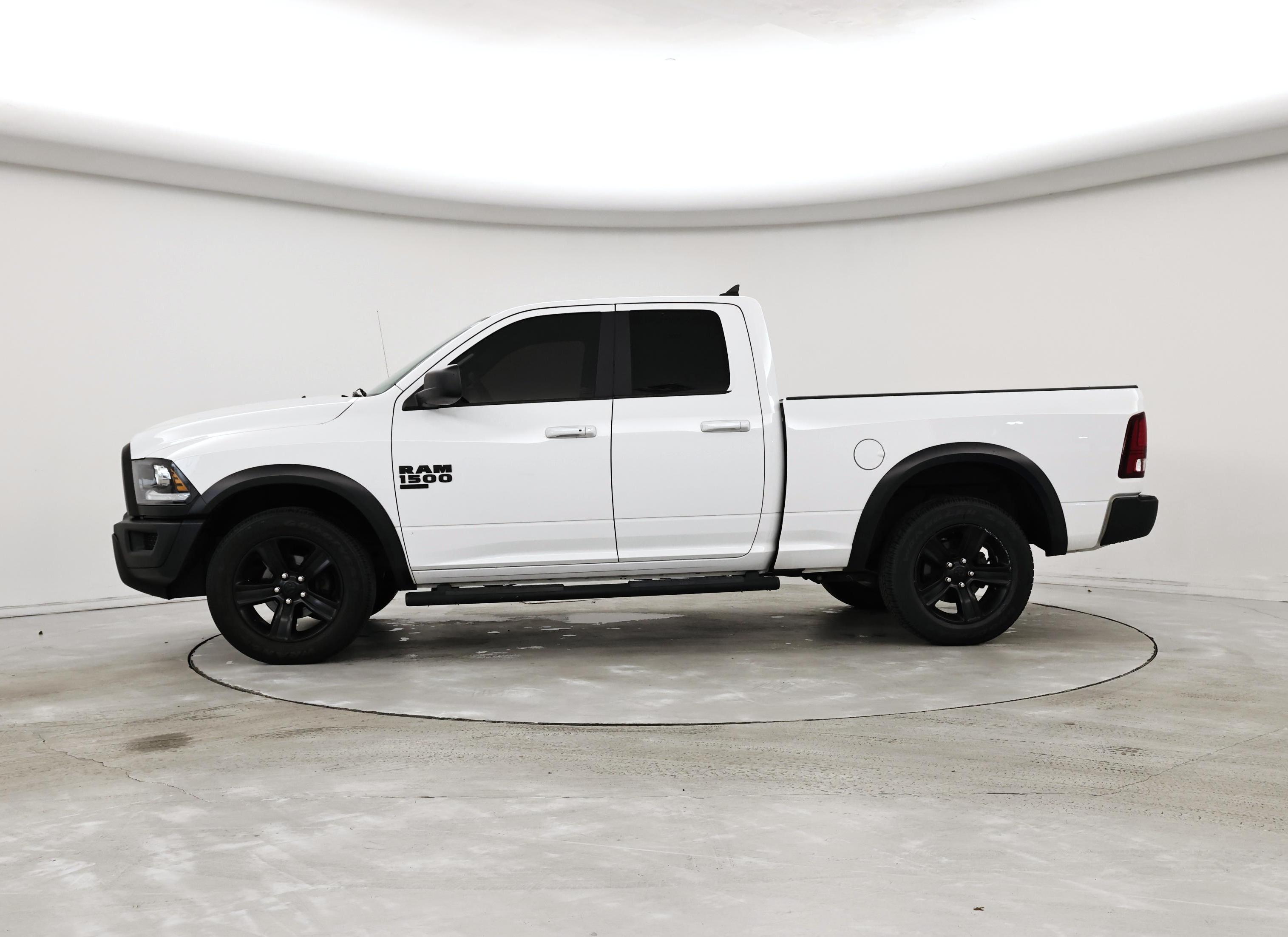 Thumbnail: 2022 RAM 1500 Classic - 3