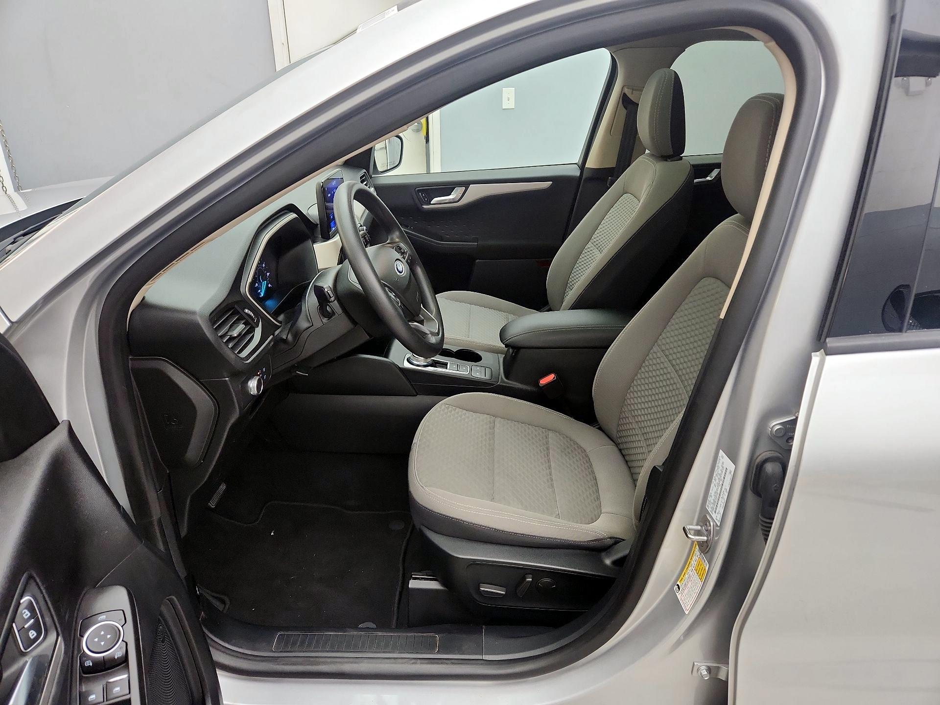 Thumbnail: 2020 Ford Escape - 11