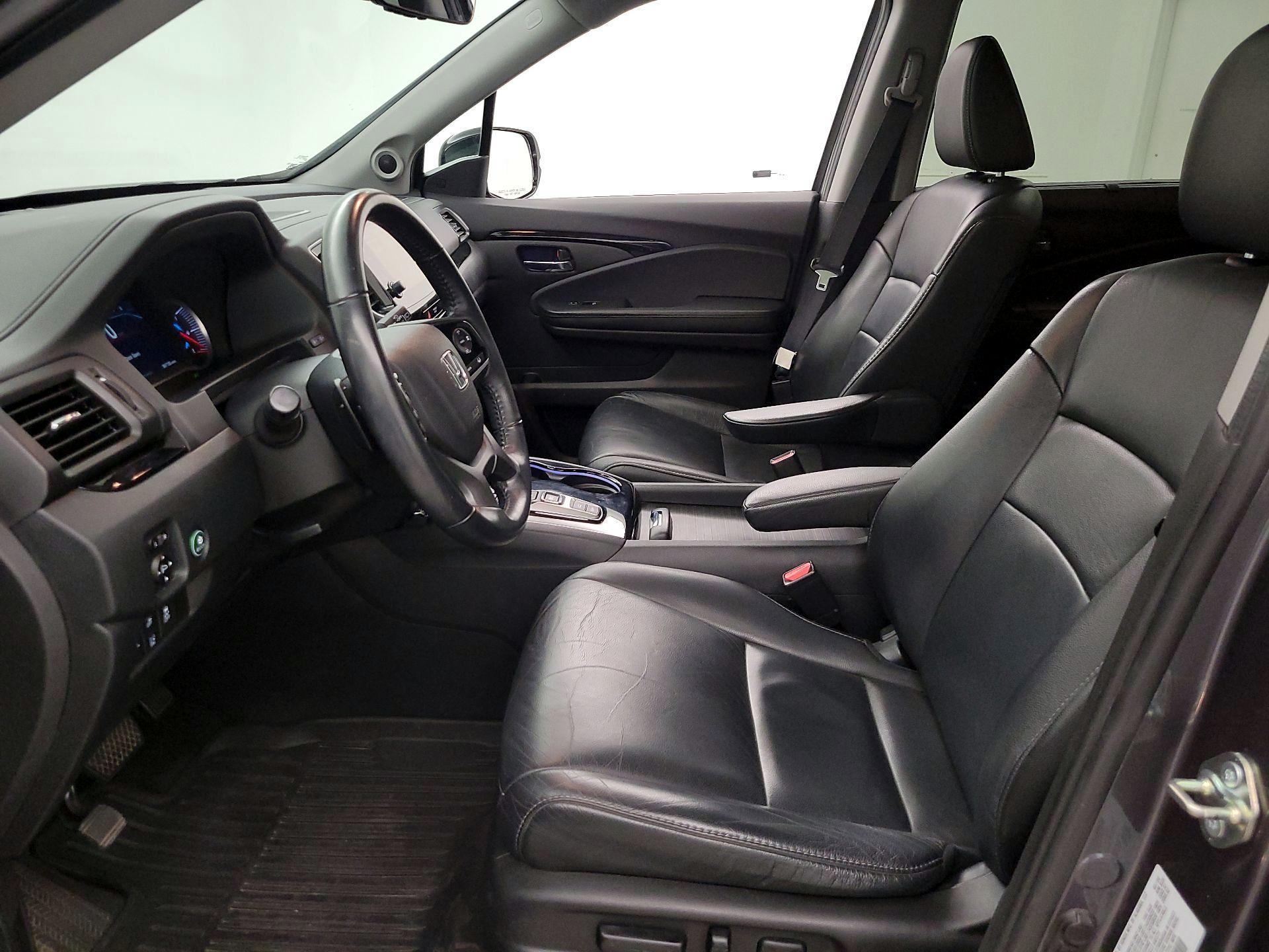 Thumbnail: 2020 Honda Pilot - 11