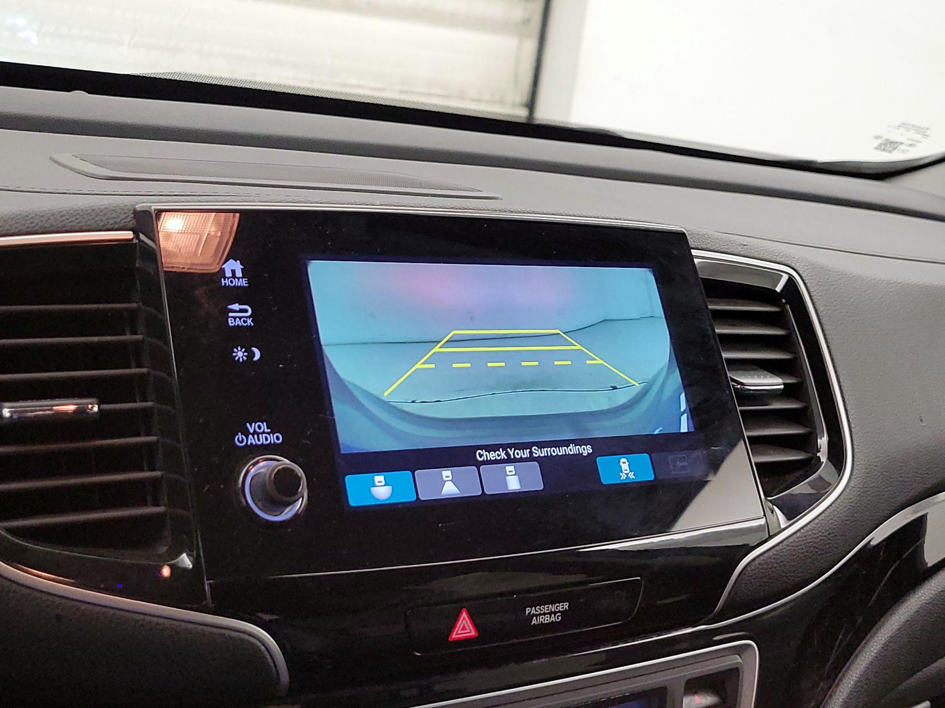 Thumbnail: 2020 Honda Pilot - 15