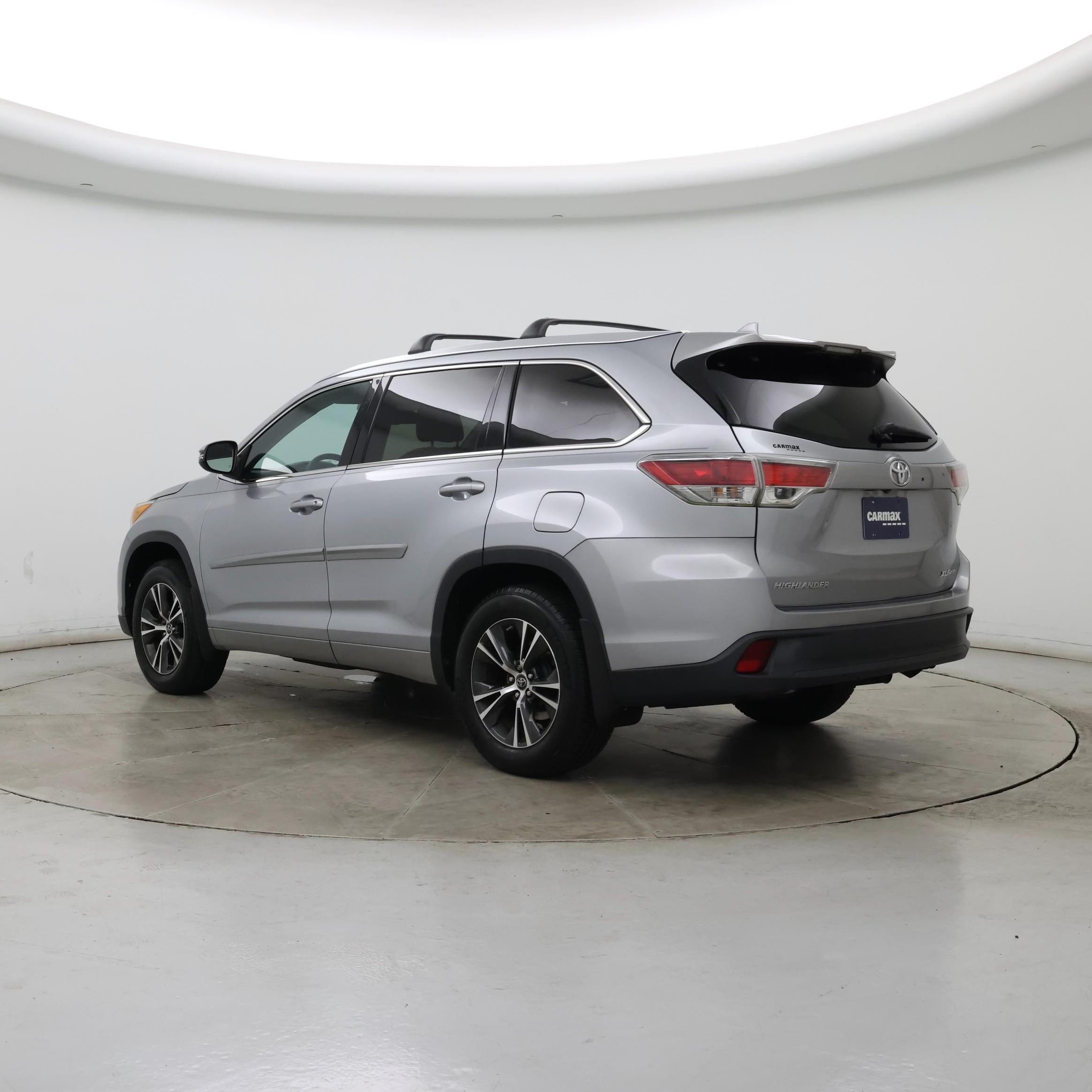 Thumbnail: 2016 Toyota Highlander - 2