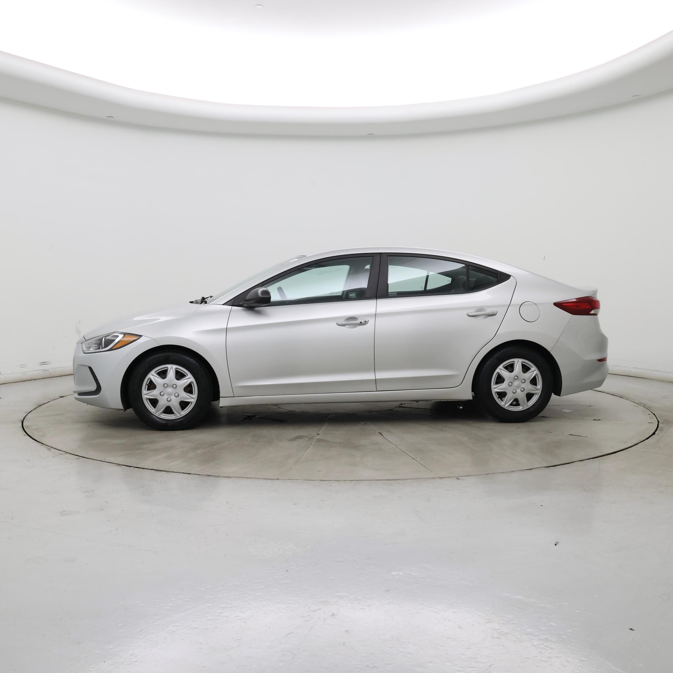 Thumbnail: 2018 Hyundai Elantra - 3