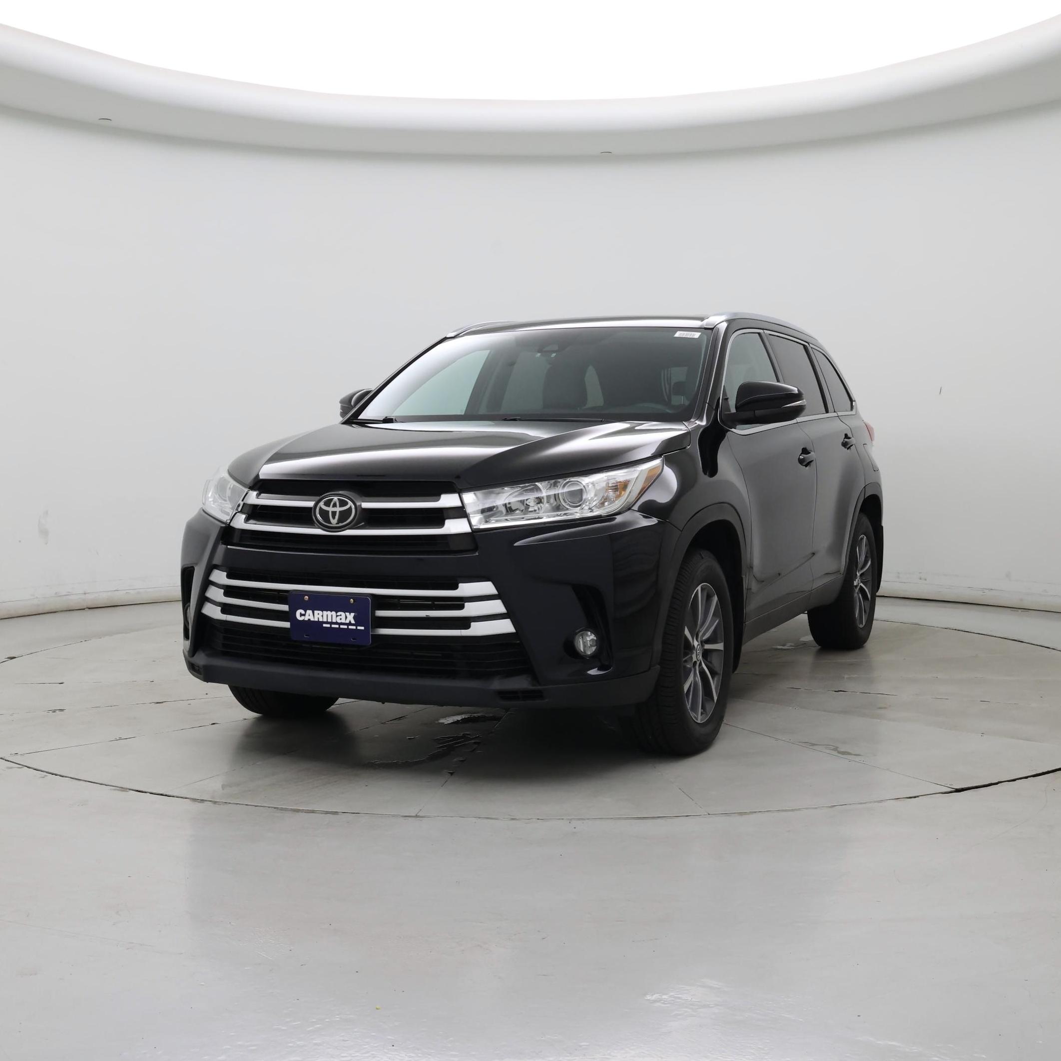 Thumbnail: 2019 Toyota Highlander - 4