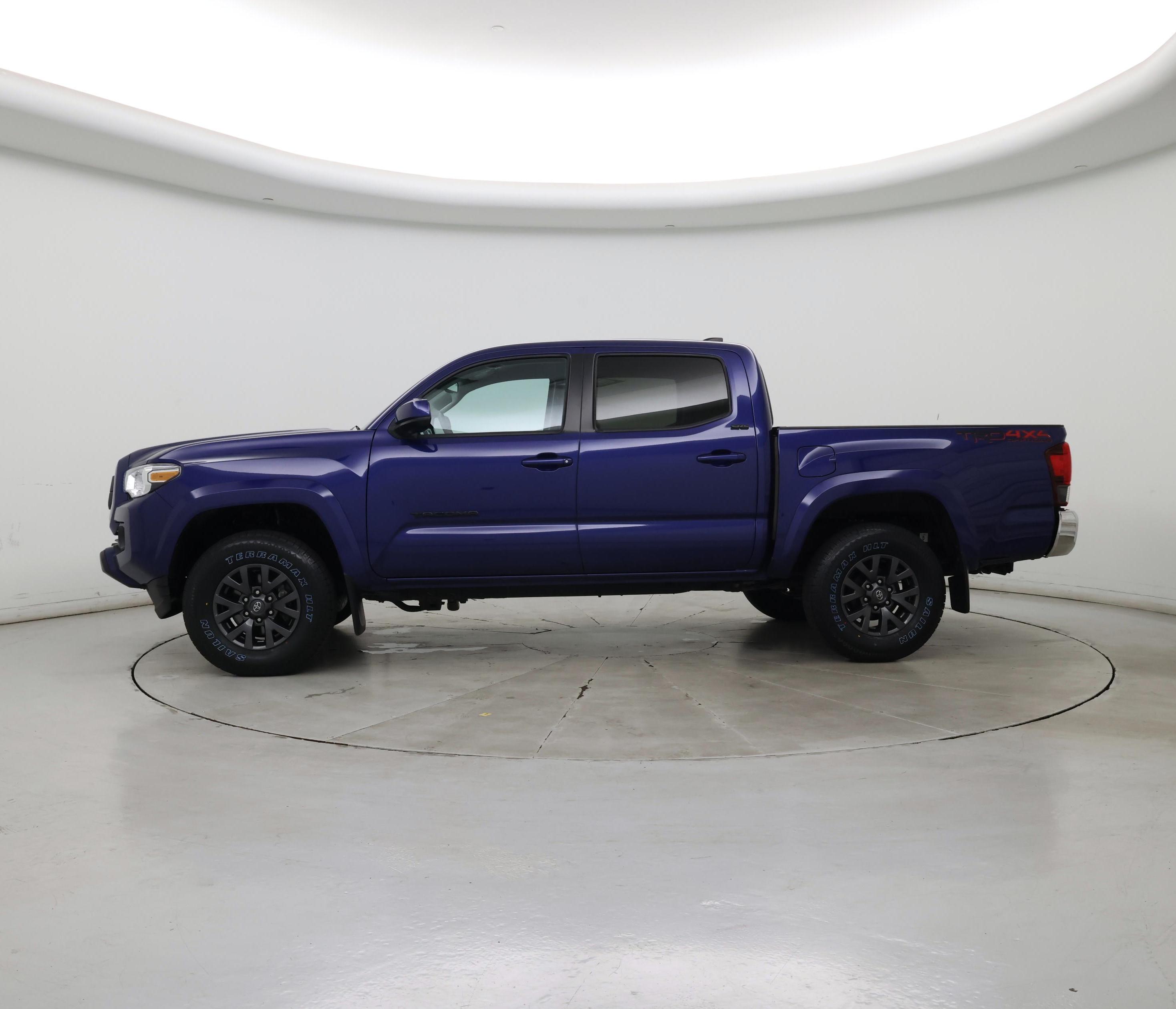 Thumbnail: 2022 Toyota Tacoma - 3