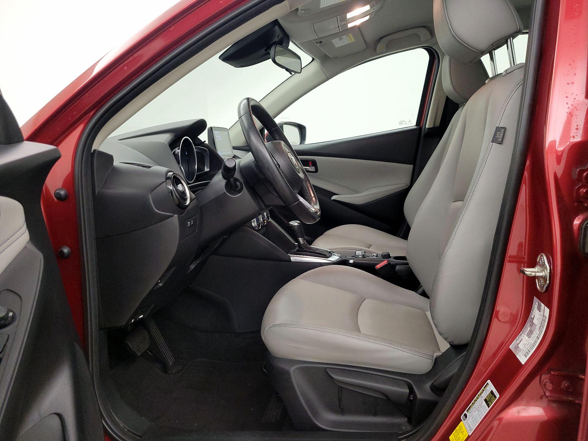 Thumbnail: 2019 Toyota Yaris - 11