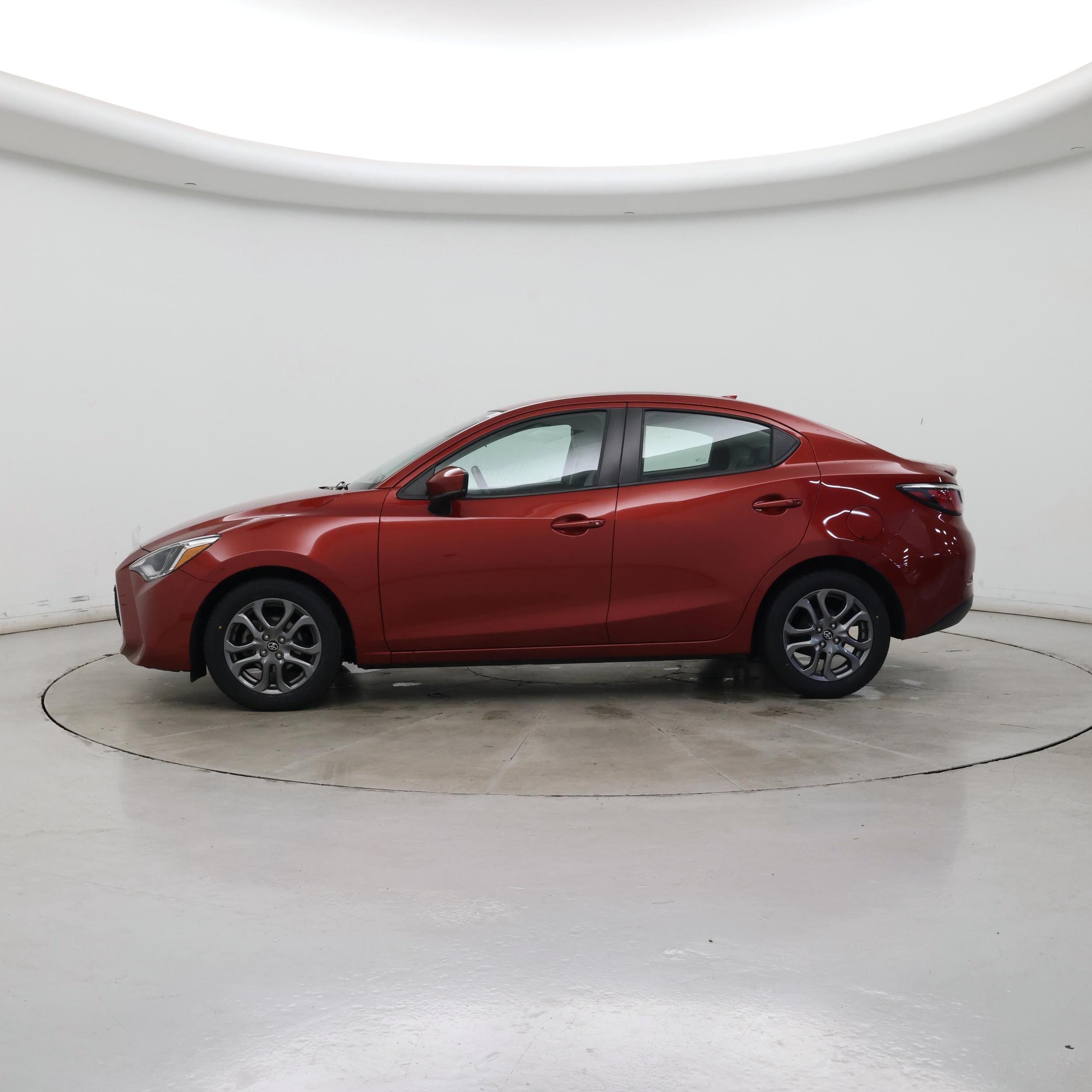 Thumbnail: 2019 Toyota Yaris - 3