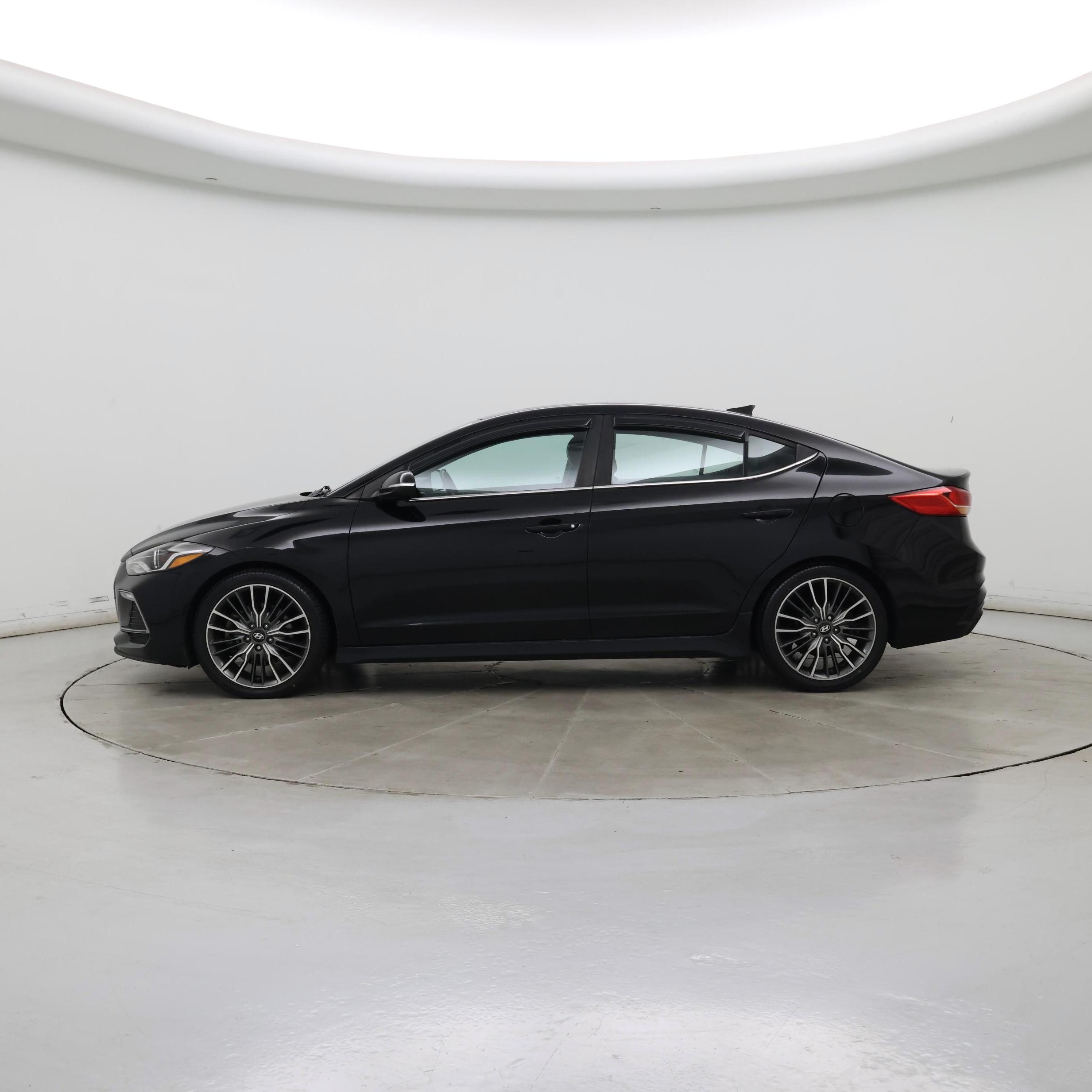 Thumbnail: 2018 Hyundai Elantra - 3