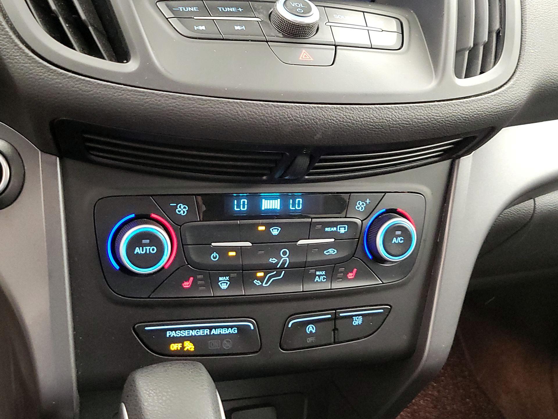 Thumbnail: 2019 Ford Escape - 16