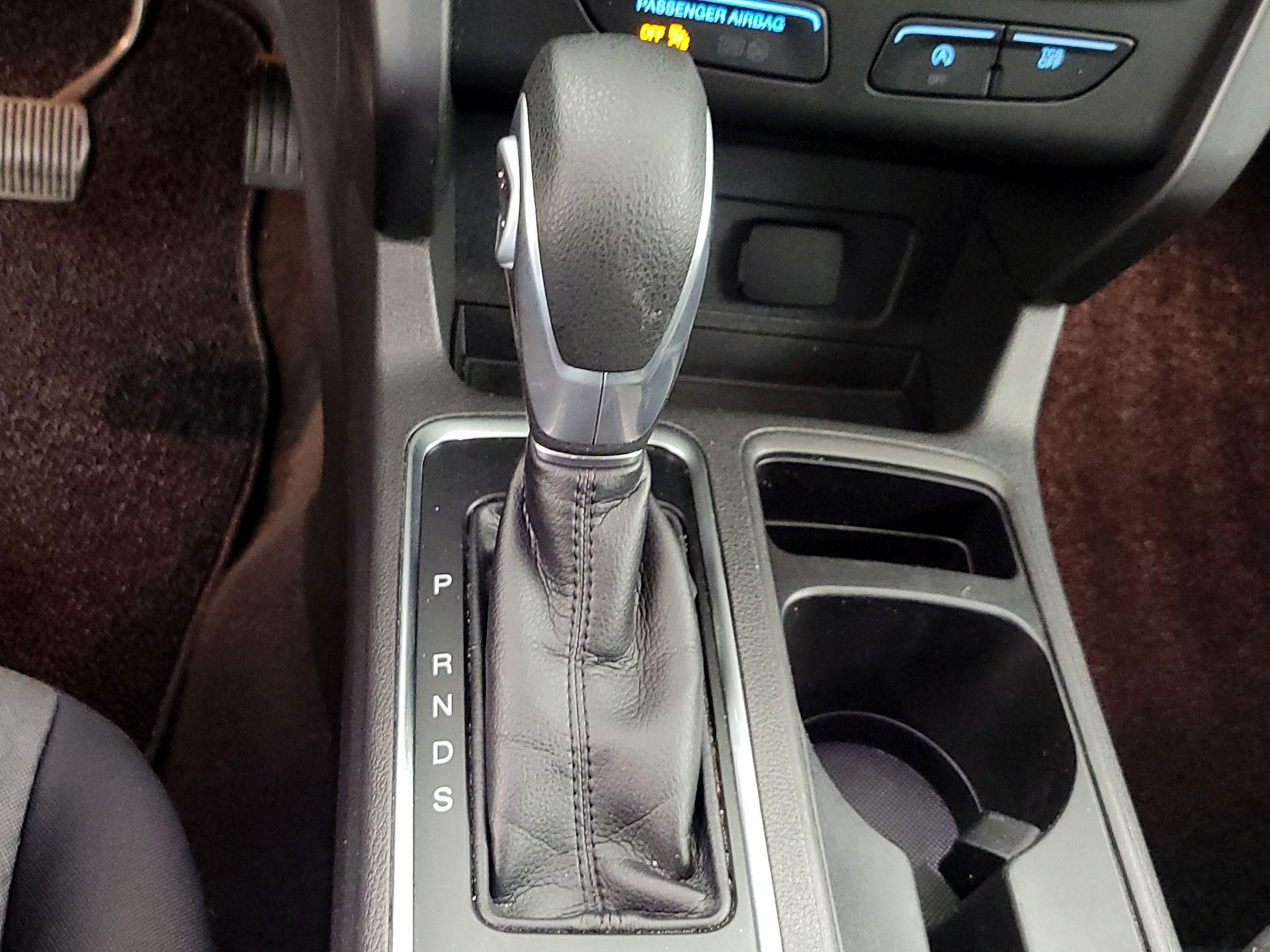 Thumbnail: 2019 Ford Escape - 17