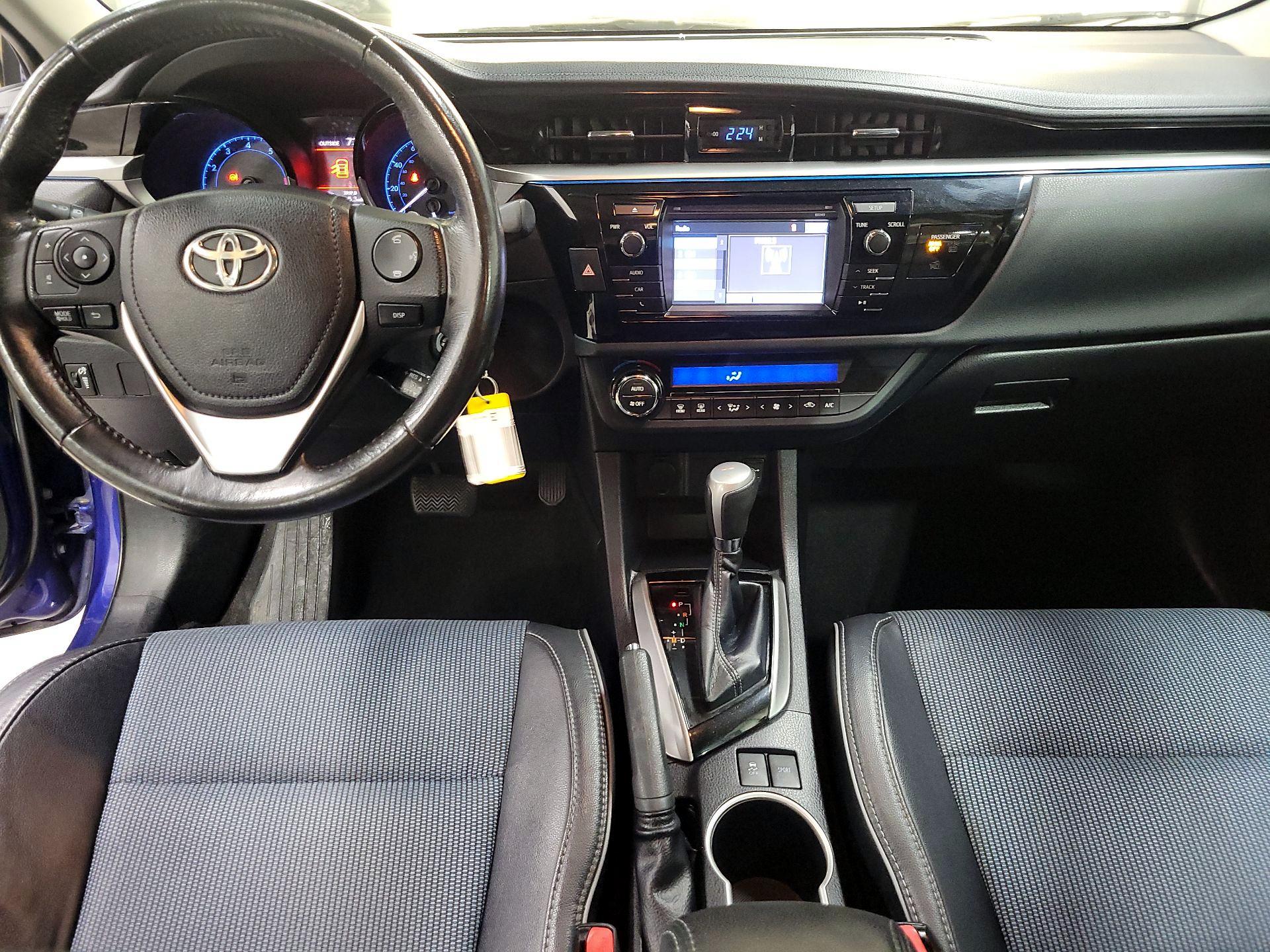 Thumbnail: 2014 Toyota Corolla - 9