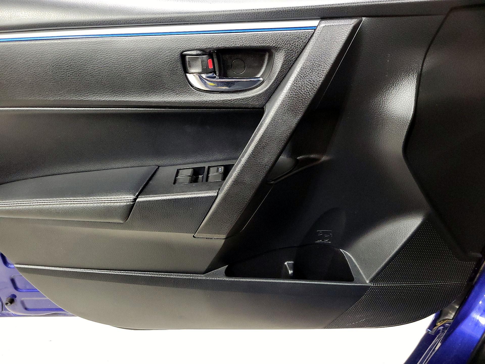 Thumbnail: 2014 Toyota Corolla - 12