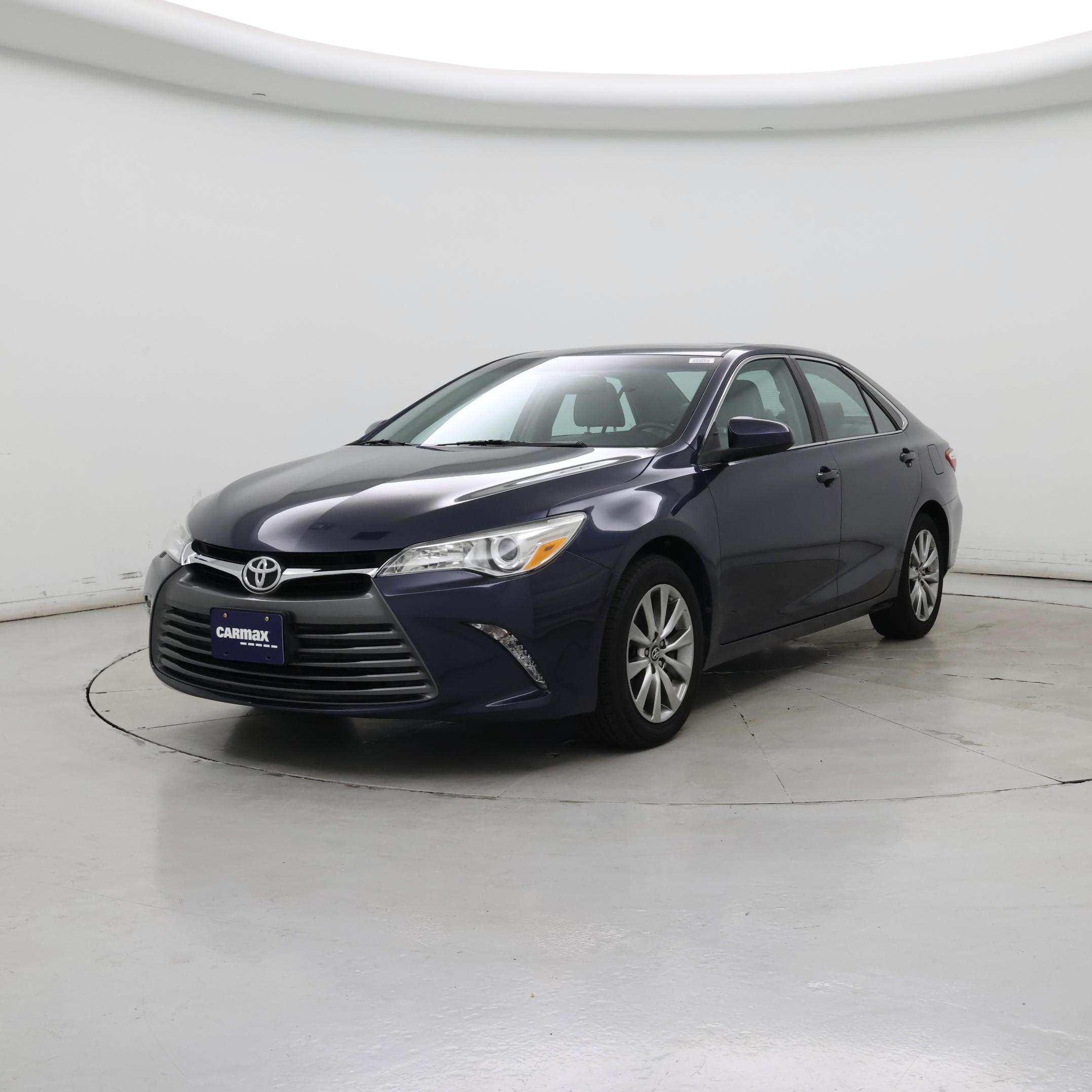 Thumbnail: 2017 Toyota Camry - 4