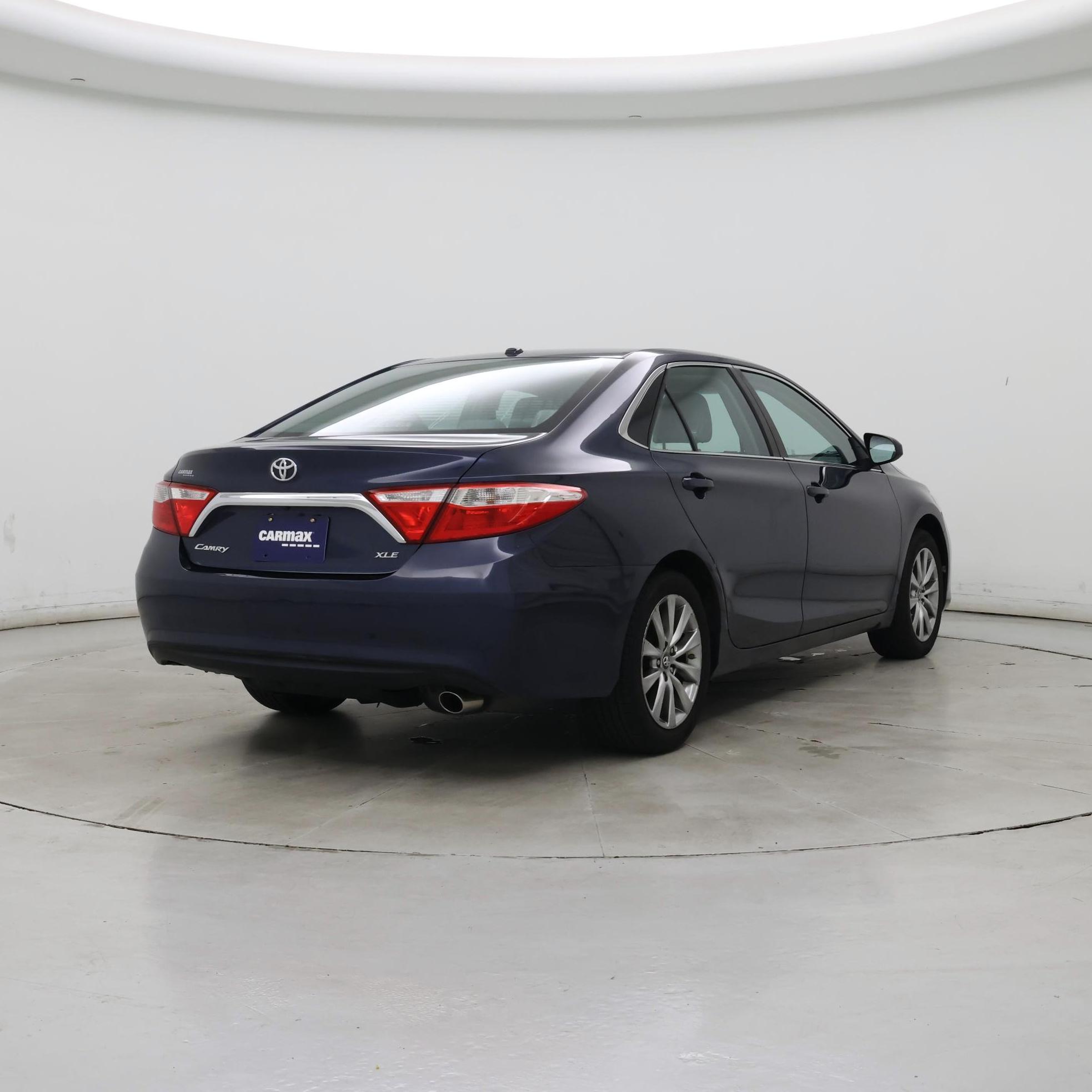 Thumbnail: 2017 Toyota Camry - 8