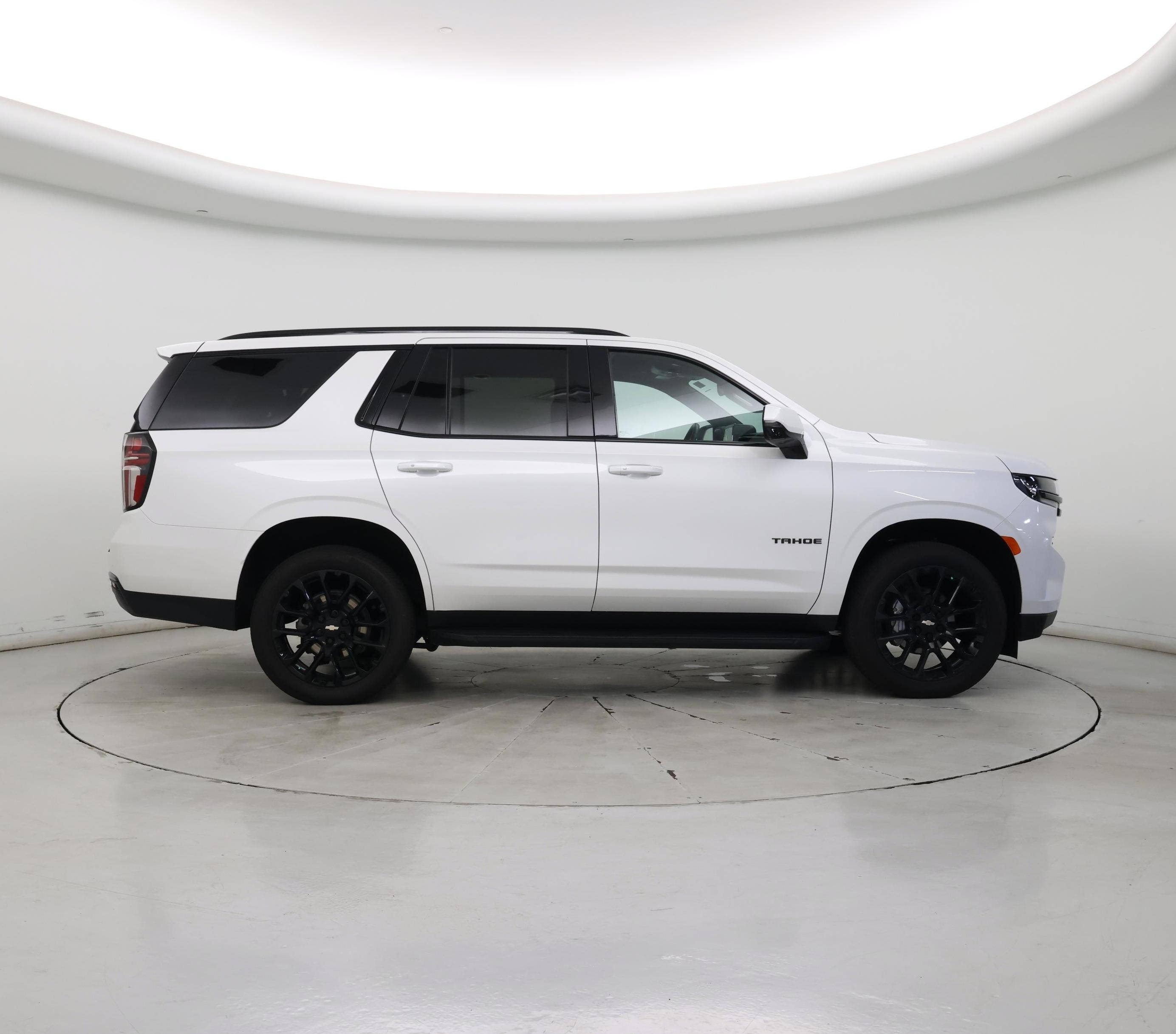 Thumbnail: 2024 Chevrolet Tahoe - 7