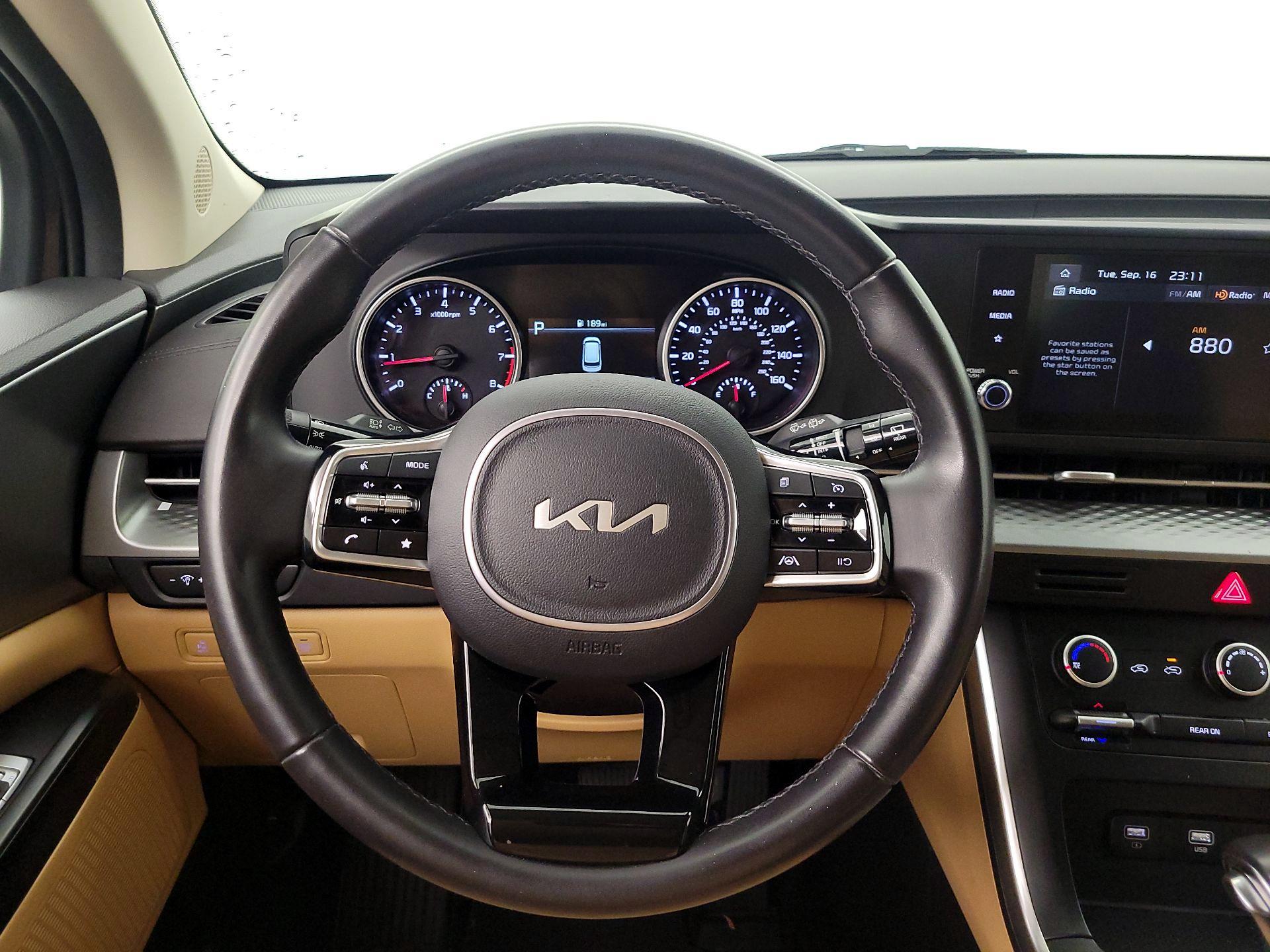 Thumbnail: 2023 Kia Carnival - 10