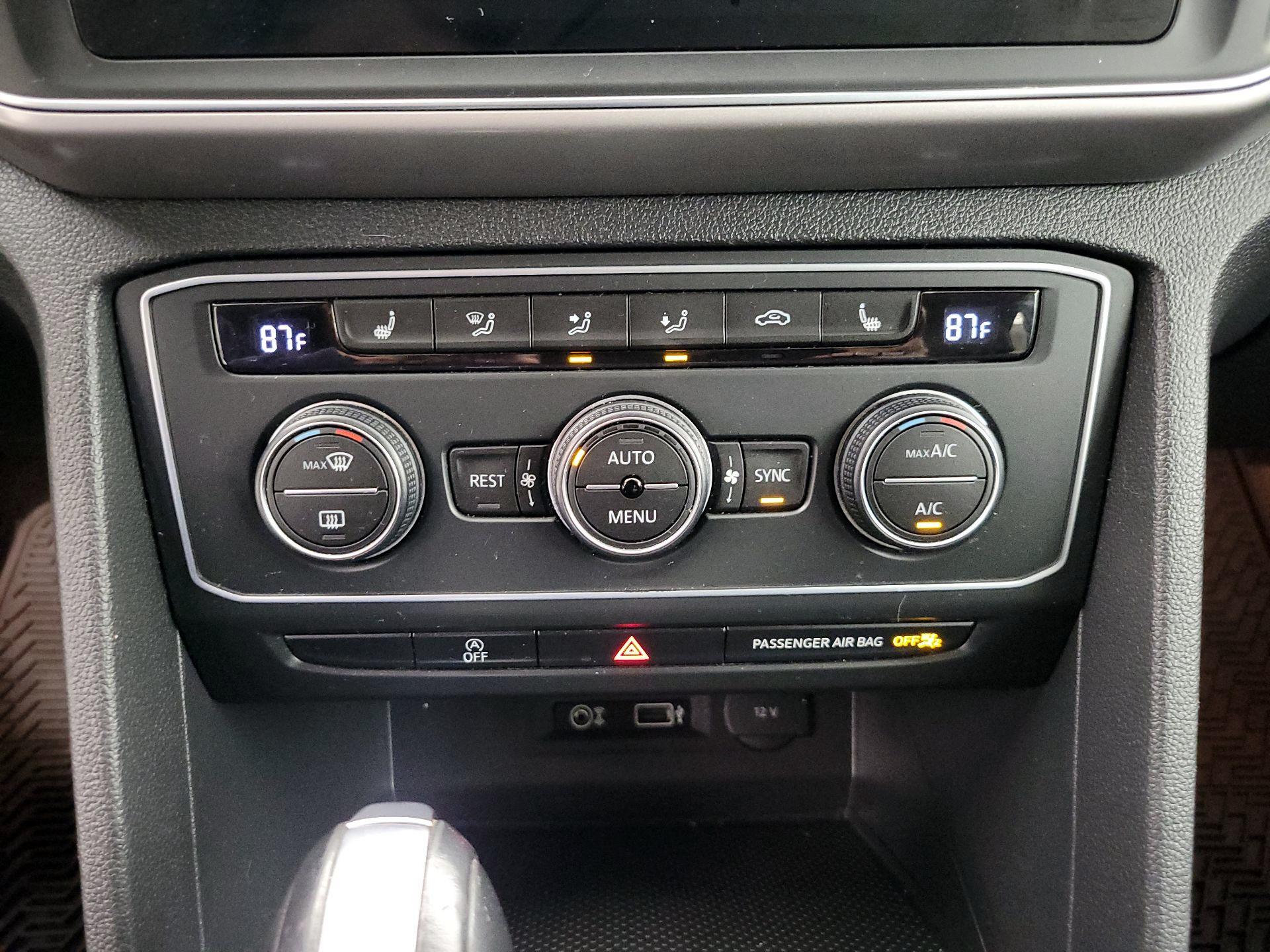 Thumbnail: 2019 Volkswagen Atlas - 16