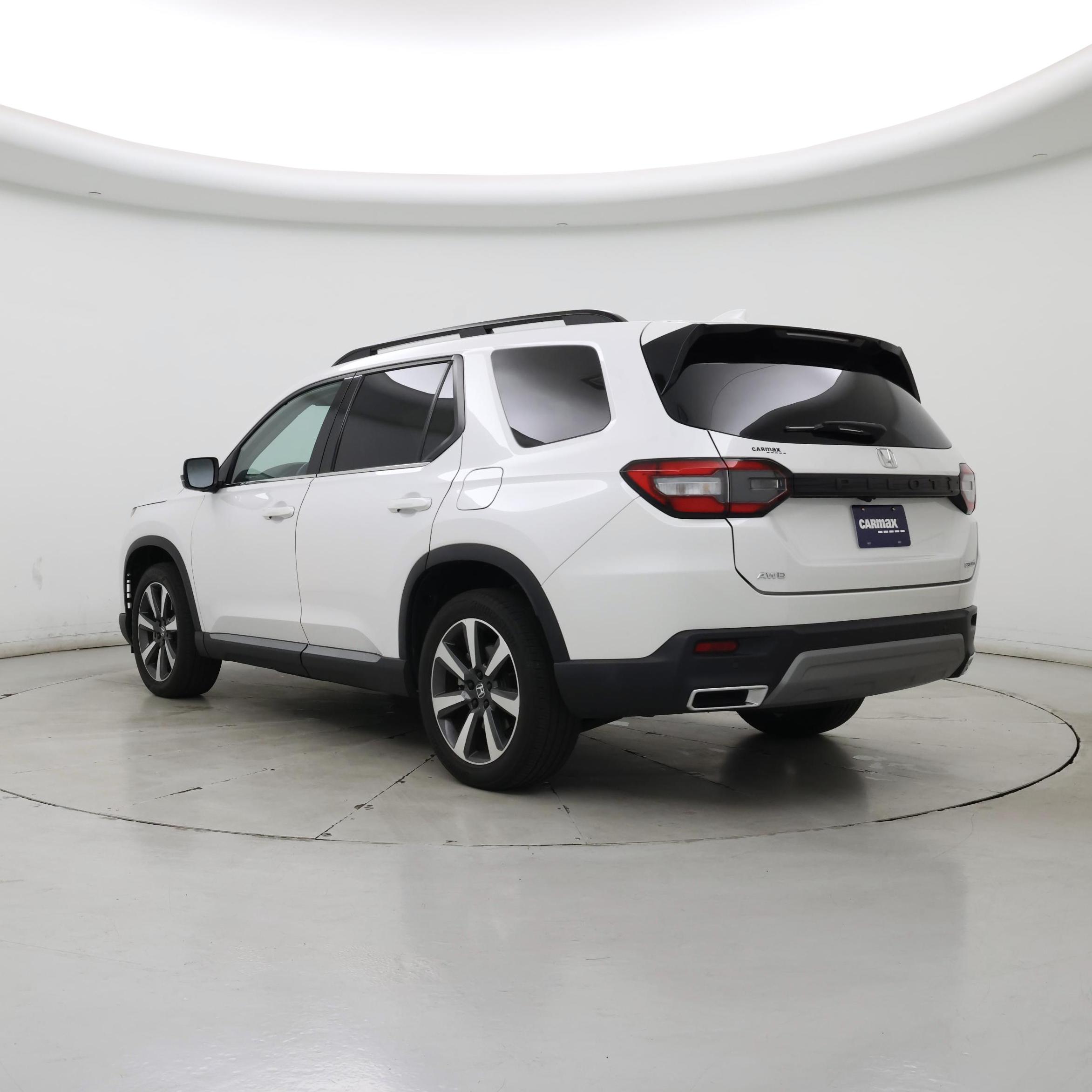 Thumbnail: 2023 Honda Pilot - 2