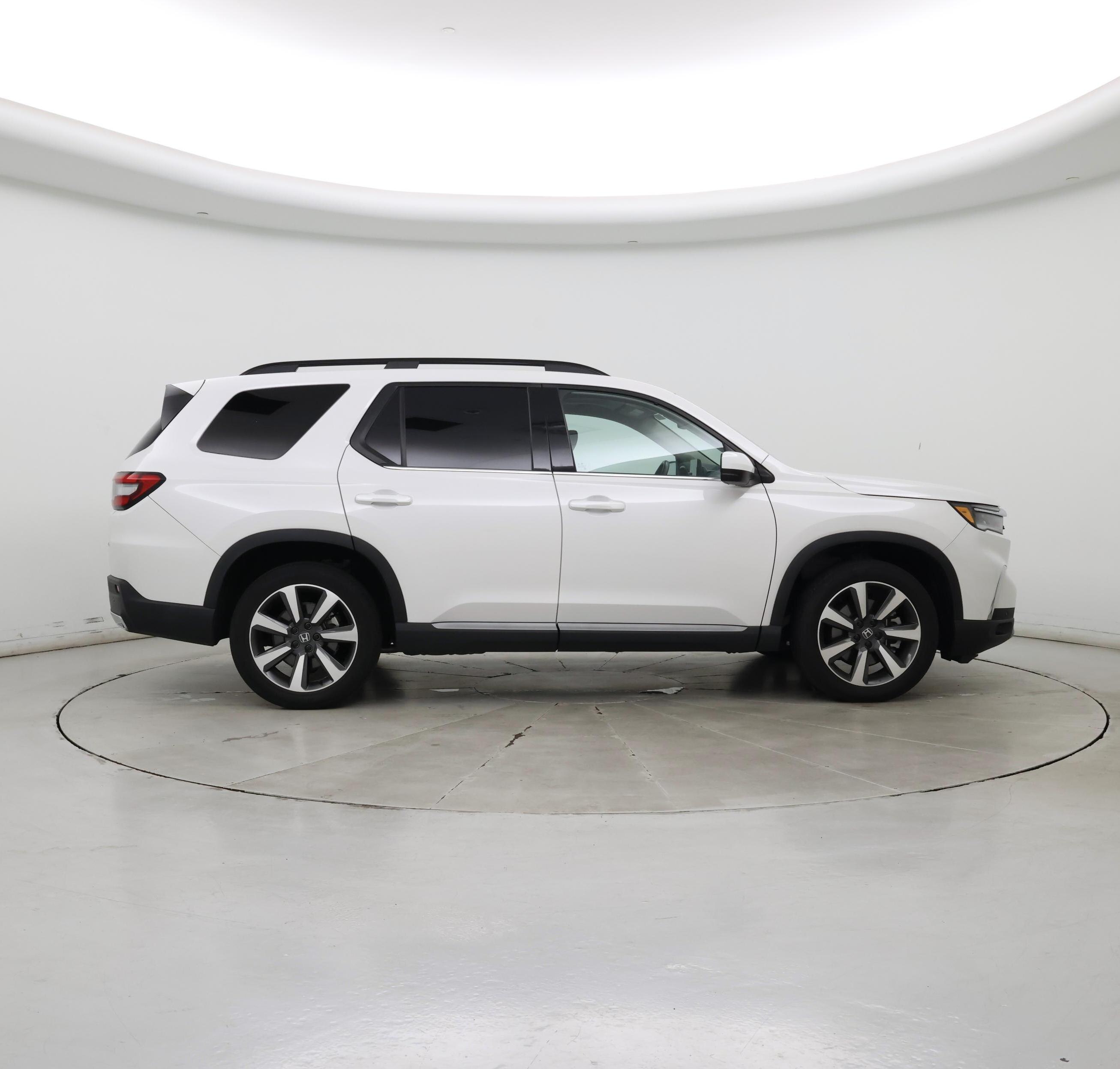Thumbnail: 2023 Honda Pilot - 7