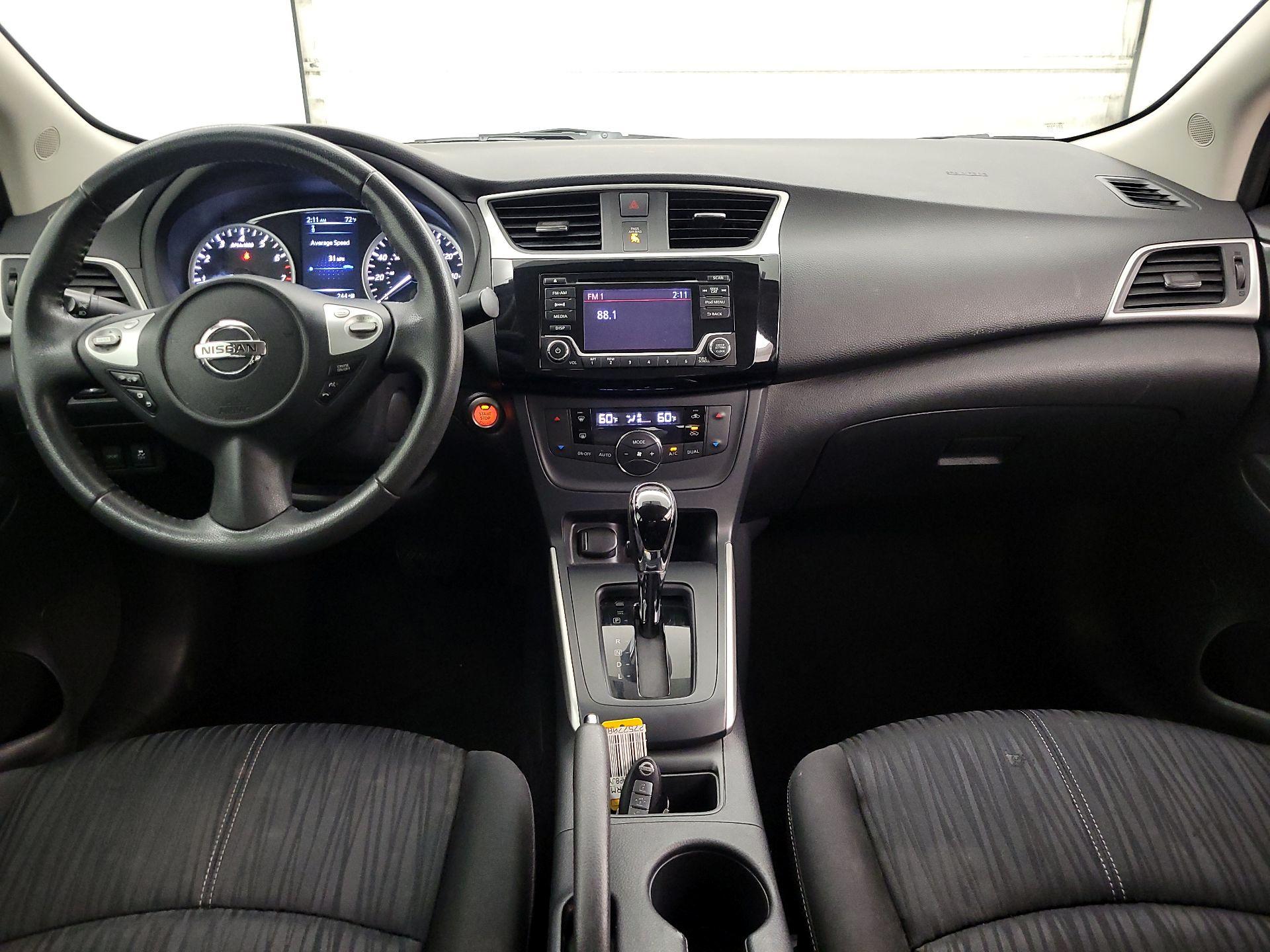 Thumbnail: 2018 Nissan Sentra - 9