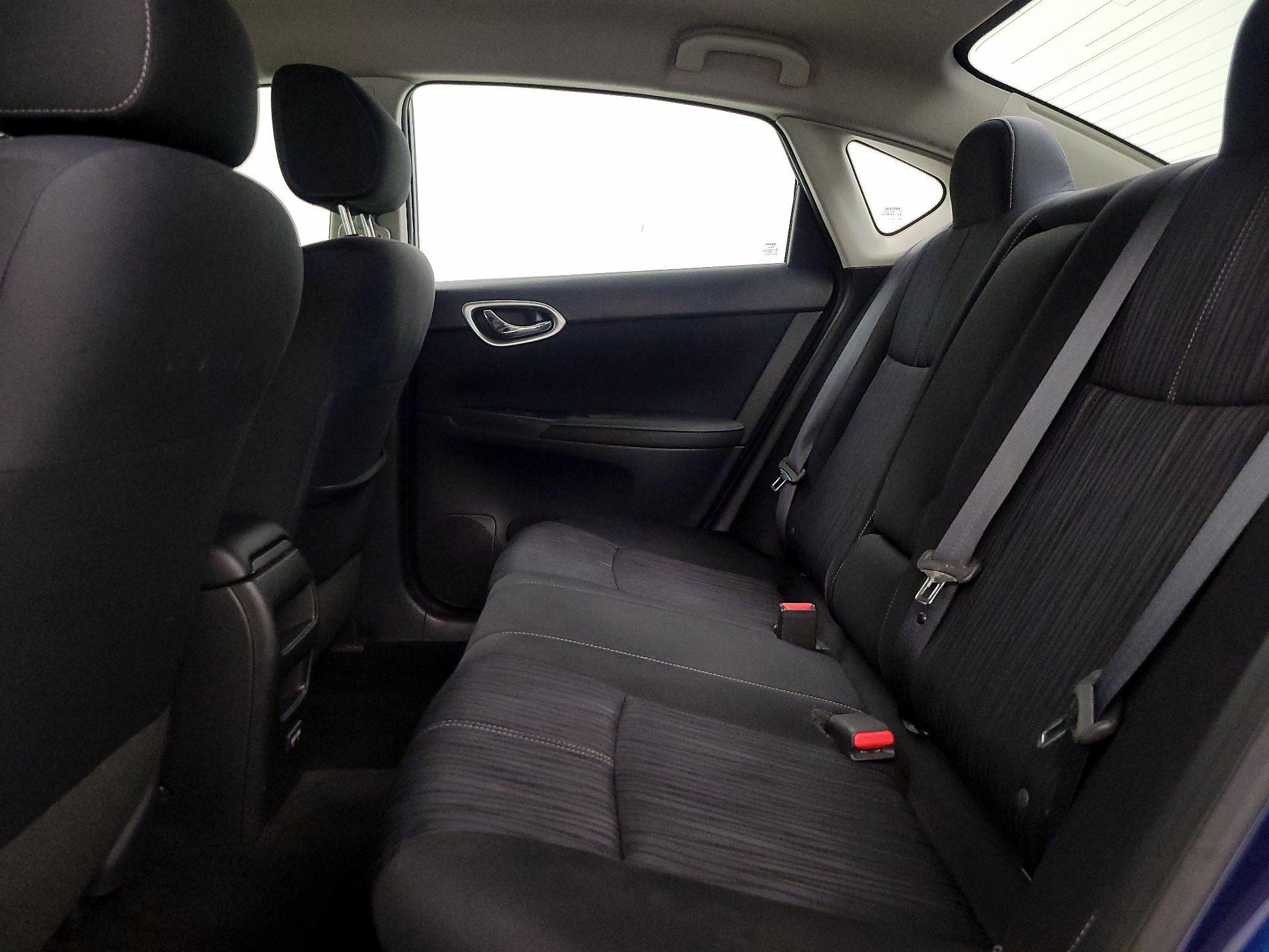 Thumbnail: 2018 Nissan Sentra - 18