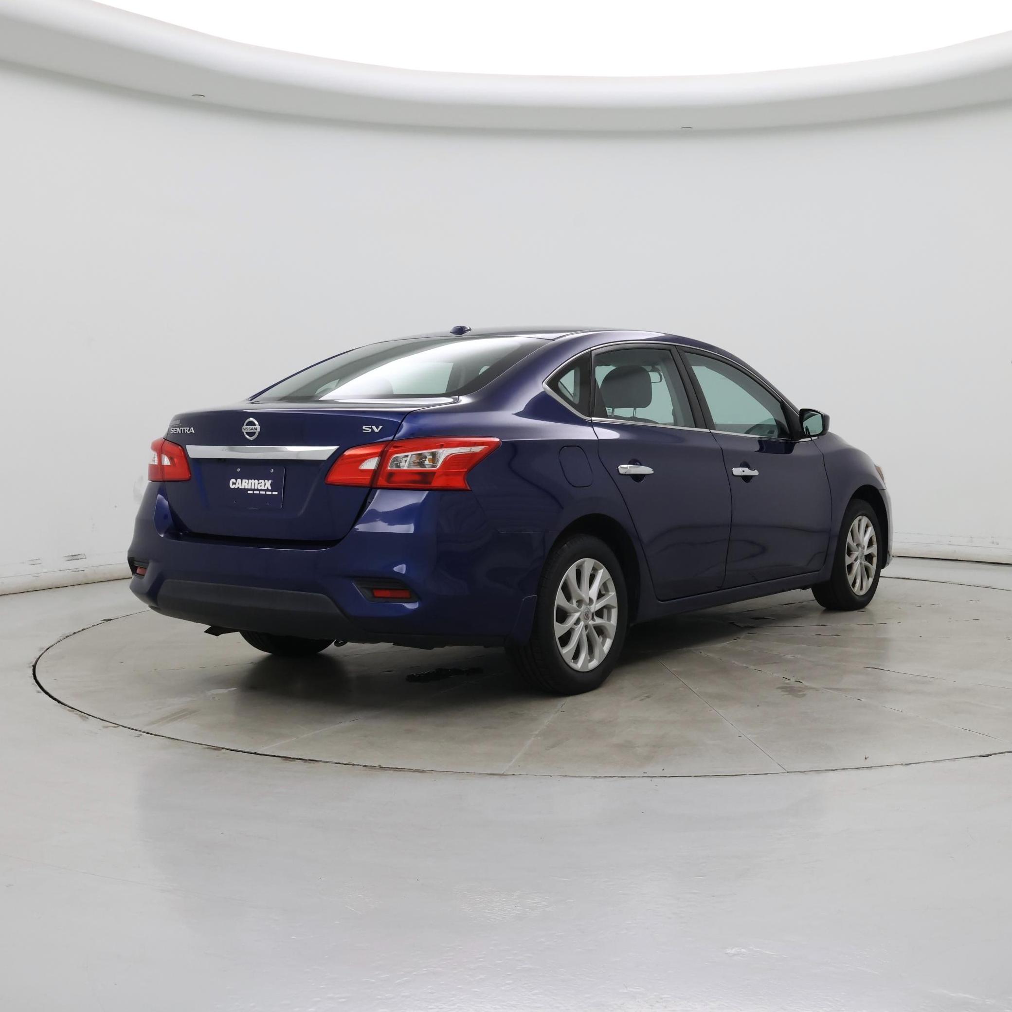 Thumbnail: 2018 Nissan Sentra - 8