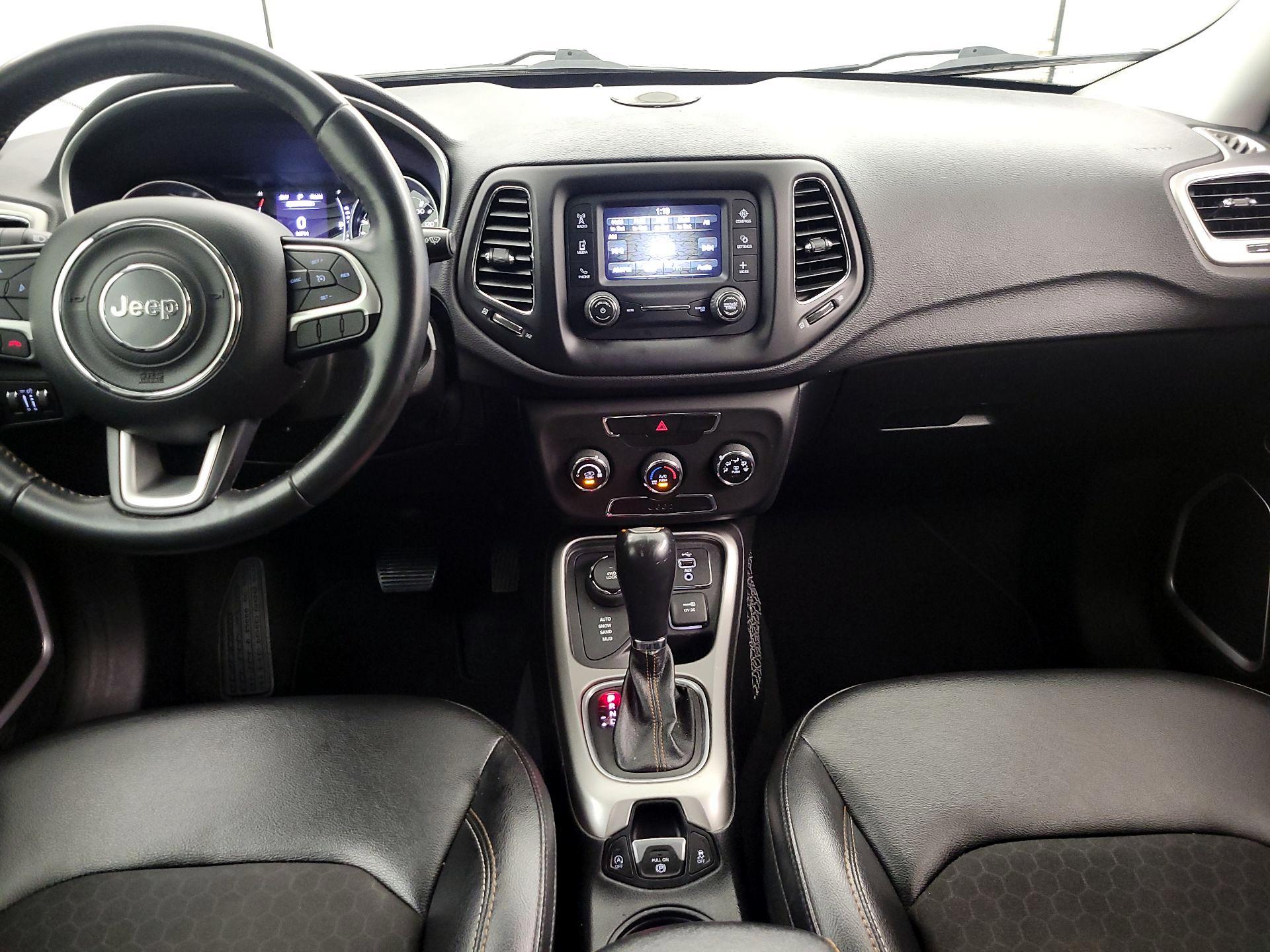 Thumbnail: 2018 Jeep Compass - 9