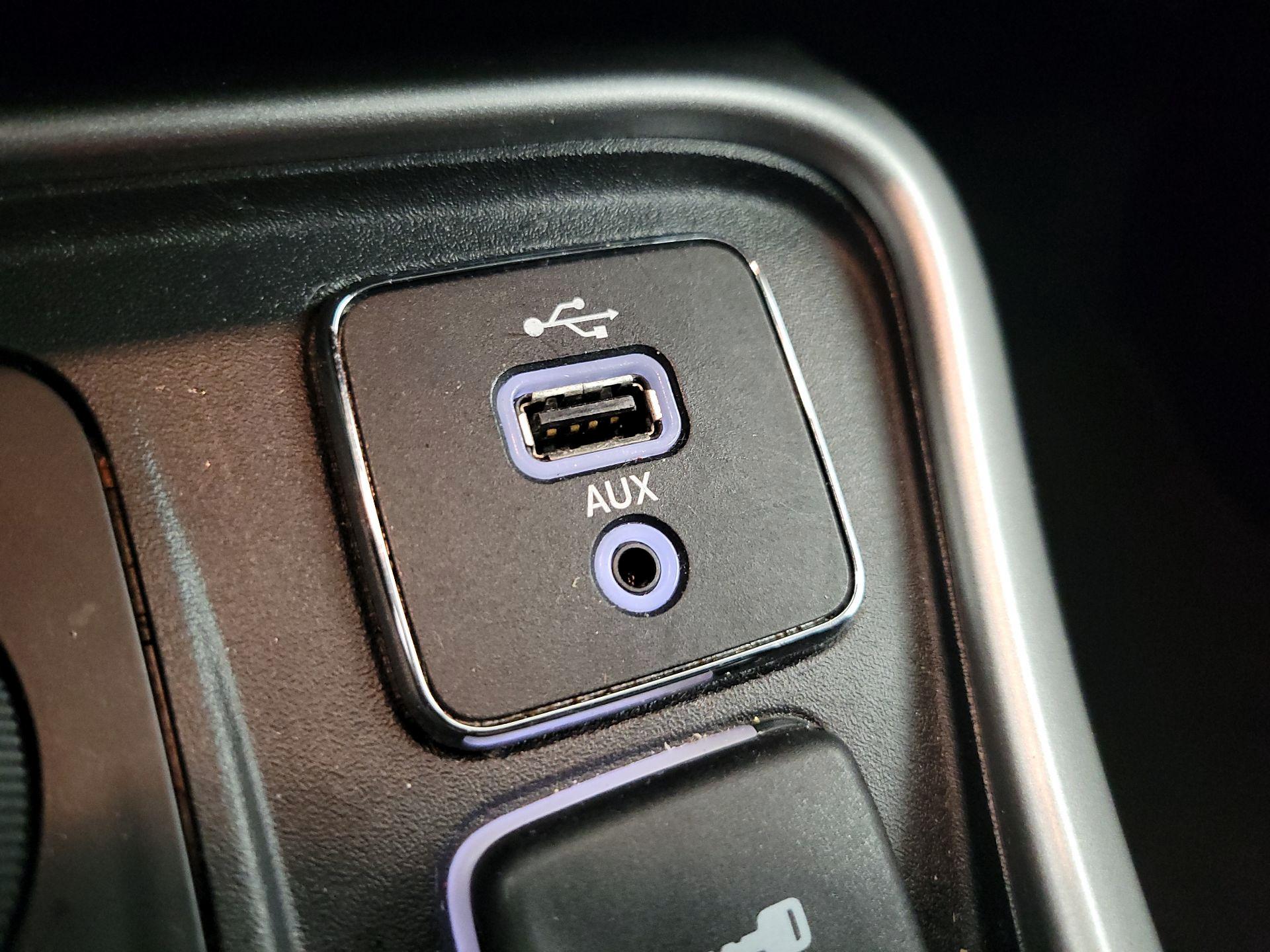 Thumbnail: 2018 Jeep Compass - 18