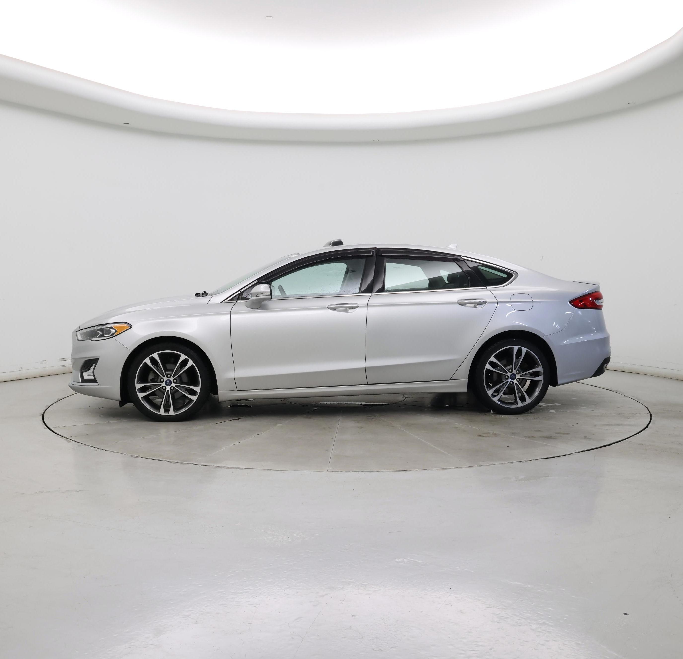 Thumbnail: 2019 Ford Fusion - 3