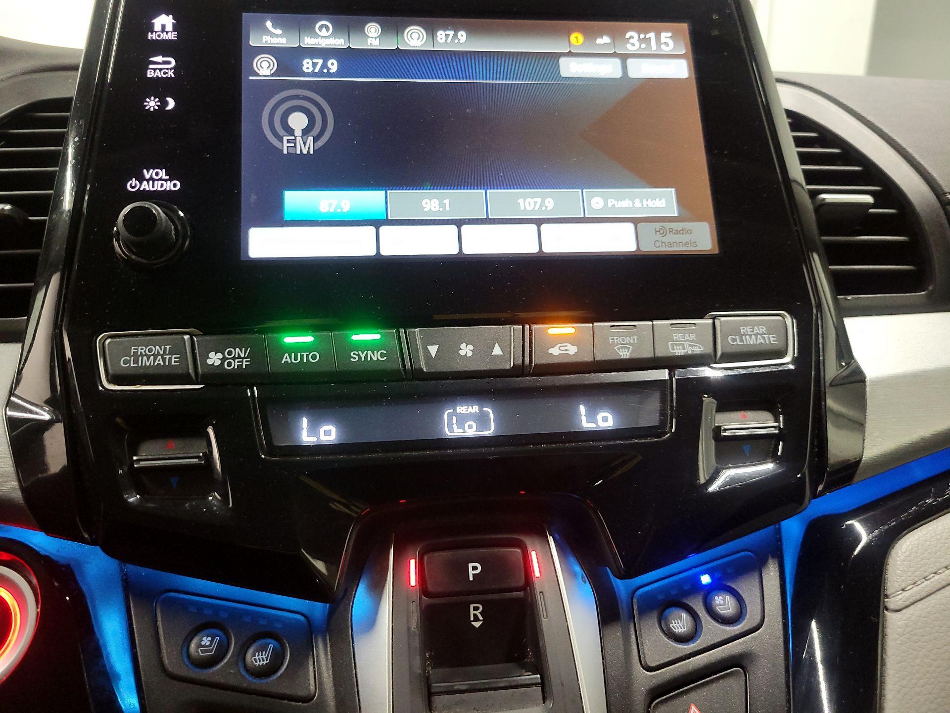 Thumbnail: 2020 Honda Odyssey - 16