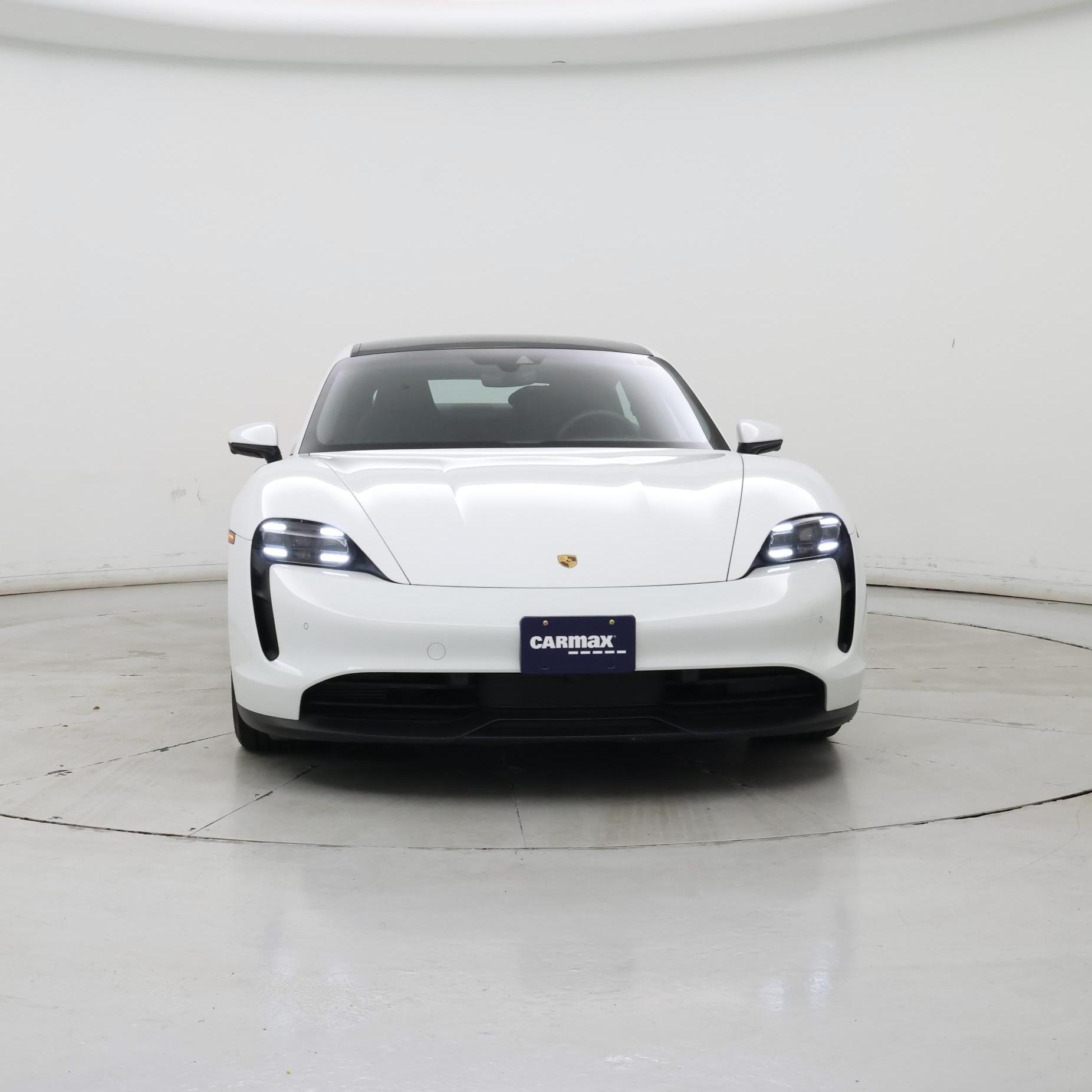 Thumbnail: 2021 Porsche Taycan - 5