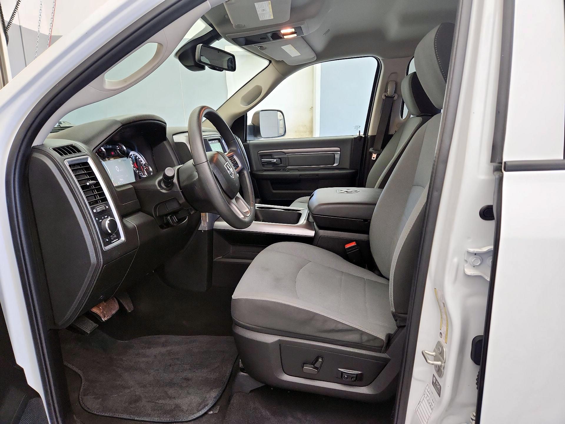 Thumbnail: 2023 RAM 1500 Classic - 11