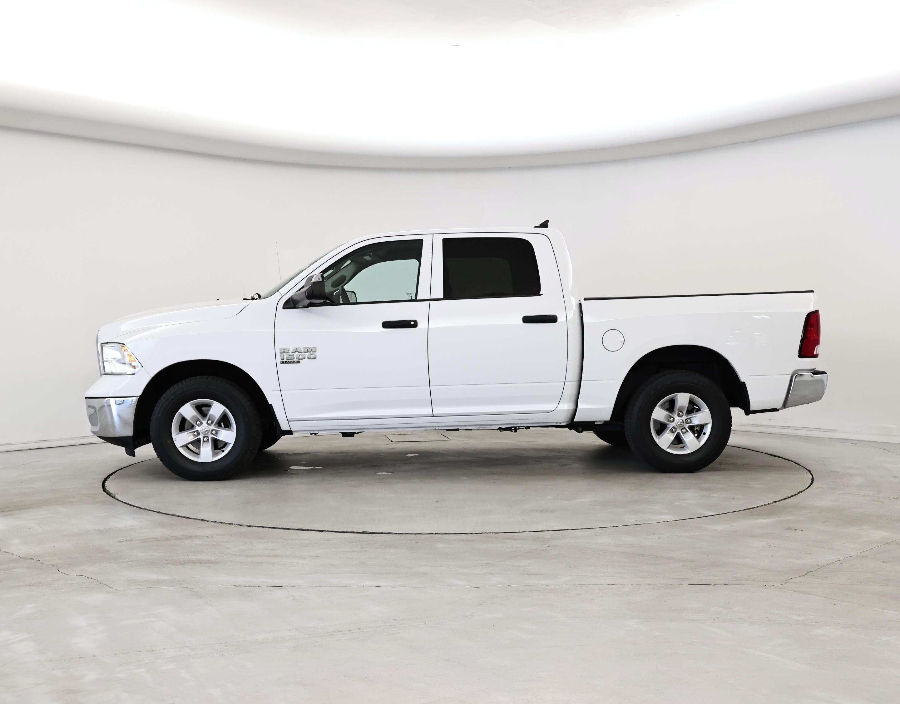 Thumbnail: 2023 RAM 1500 Classic - 3