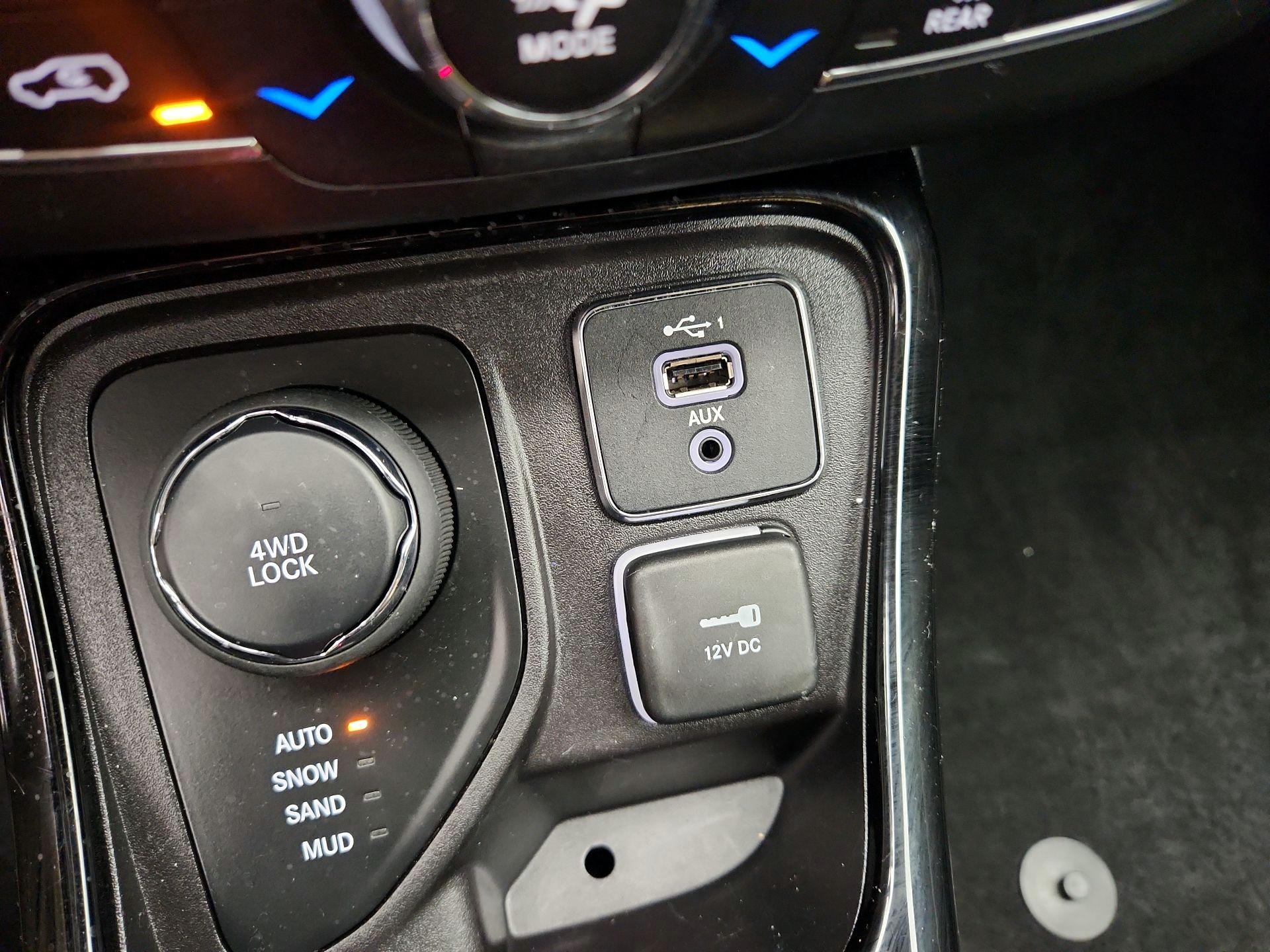 Thumbnail: 2020 Jeep Compass - 18