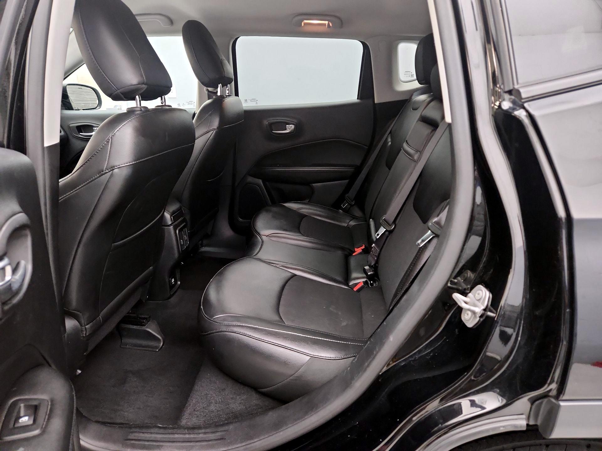 Thumbnail: 2020 Jeep Compass - 19