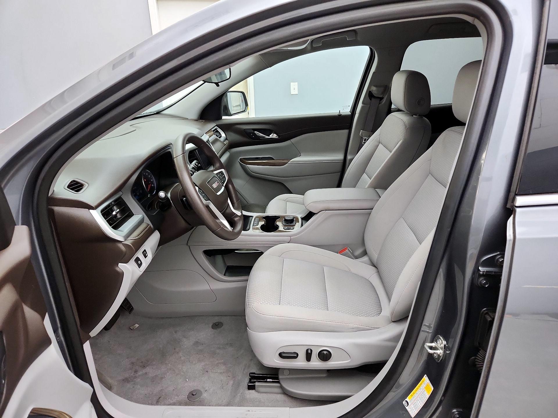 Thumbnail: 2021 GMC Acadia - 11