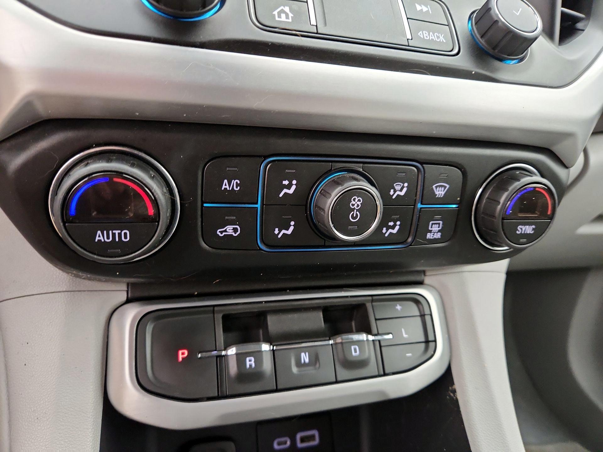 Thumbnail: 2021 GMC Acadia - 17