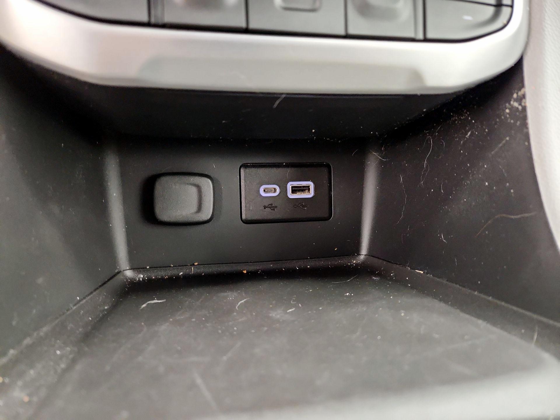 Thumbnail: 2021 GMC Acadia - 19