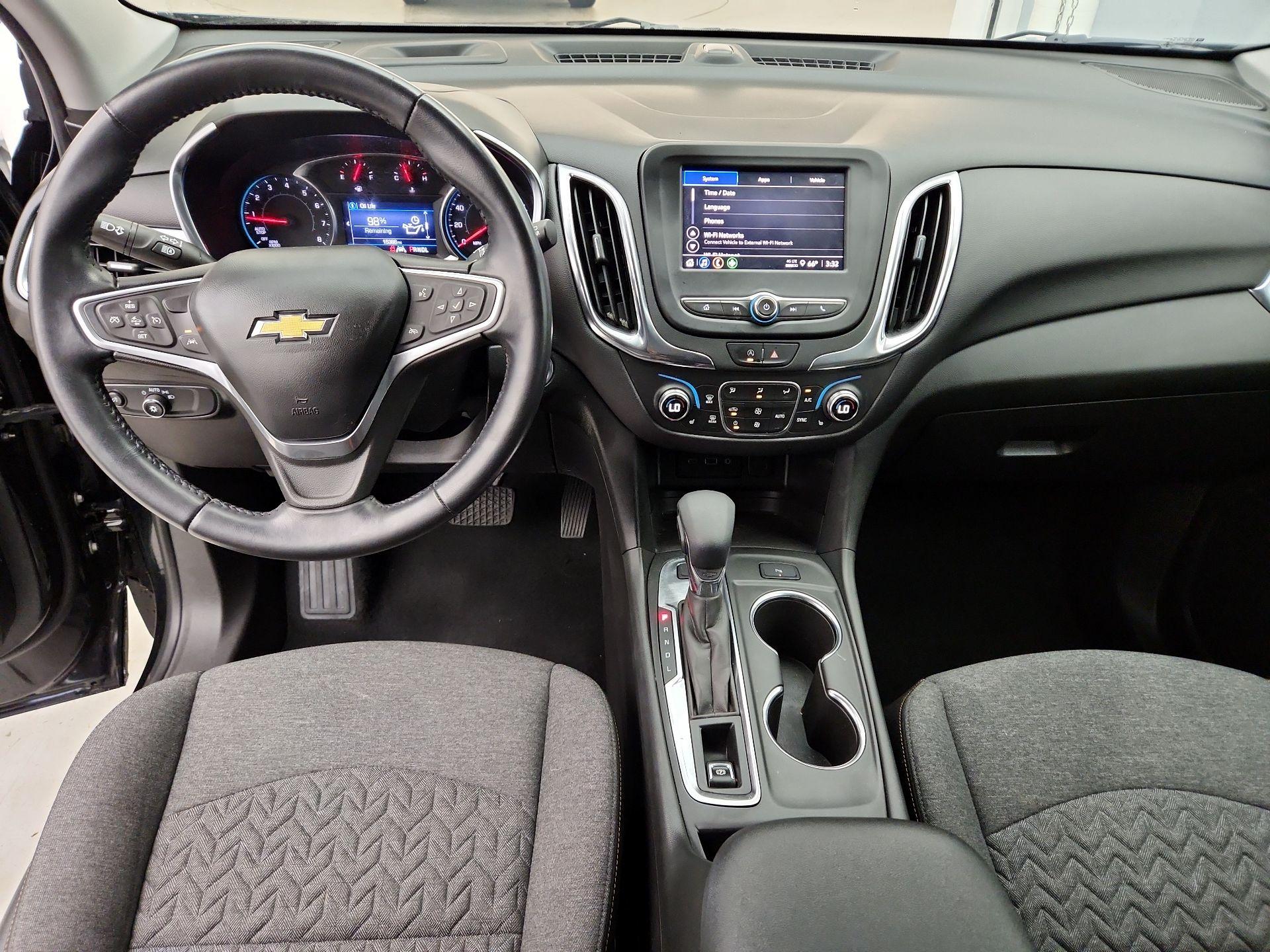 Thumbnail: 2022 Chevrolet Equinox - 9