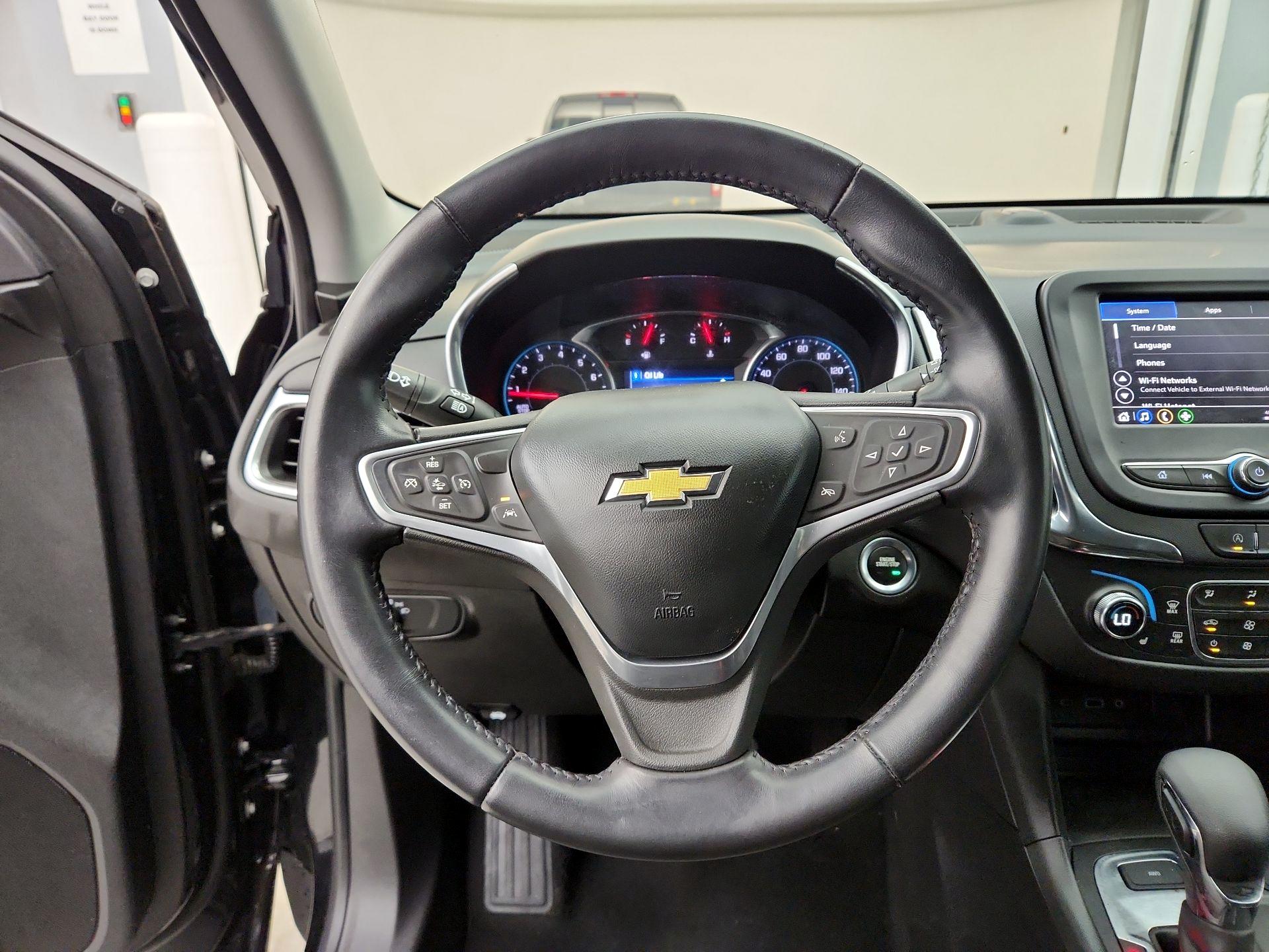 Thumbnail: 2022 Chevrolet Equinox - 10
