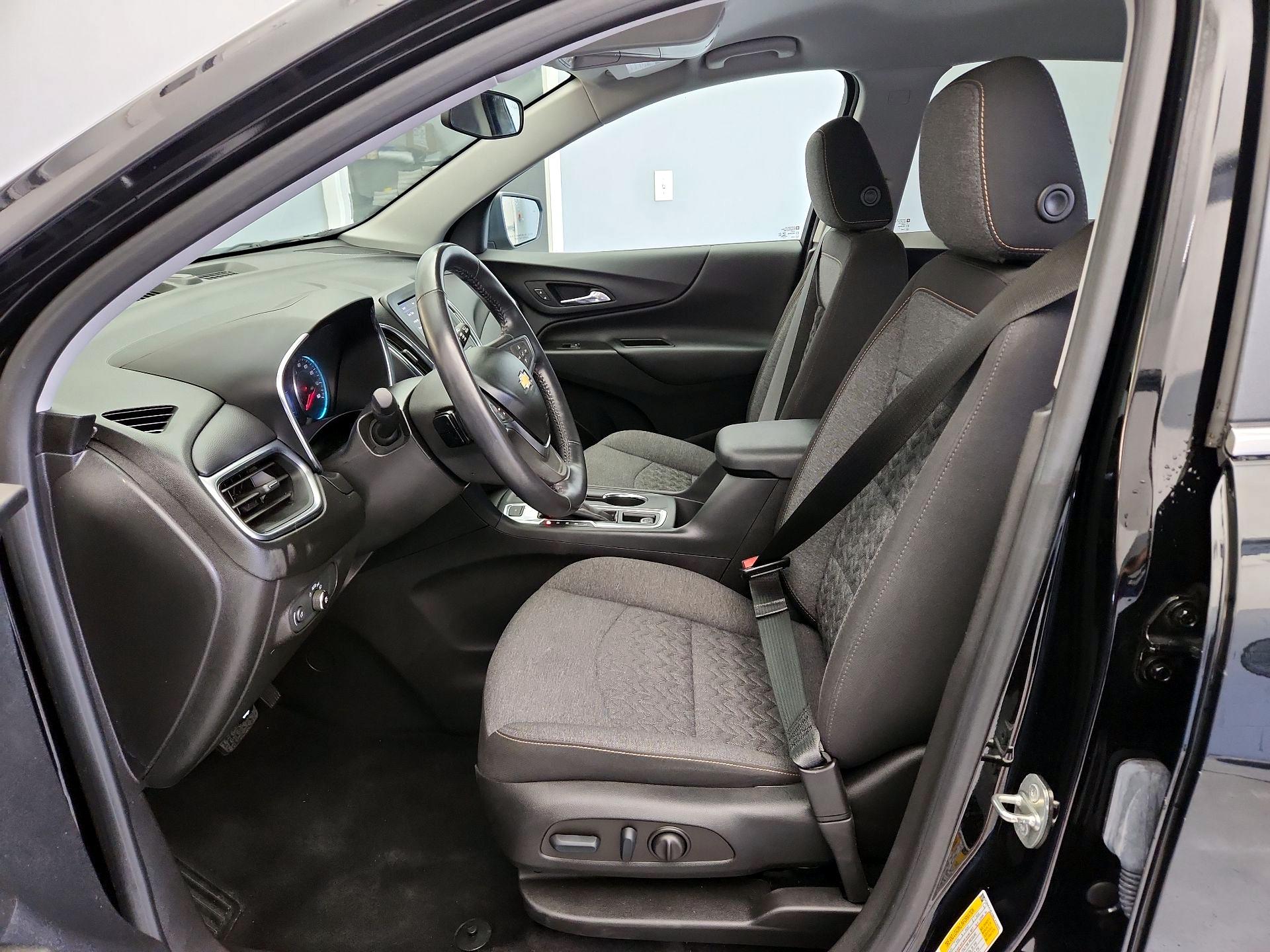 Thumbnail: 2022 Chevrolet Equinox - 11