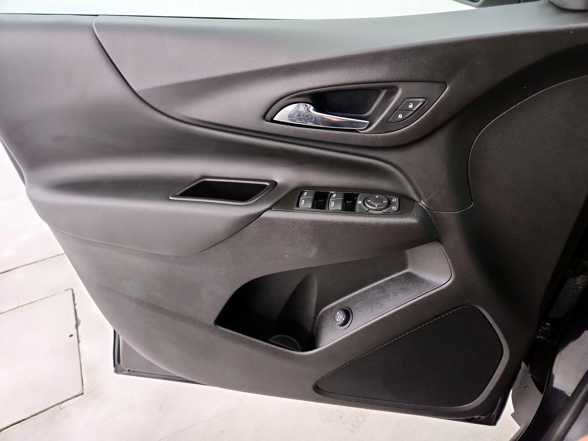 Thumbnail: 2022 Chevrolet Equinox - 12