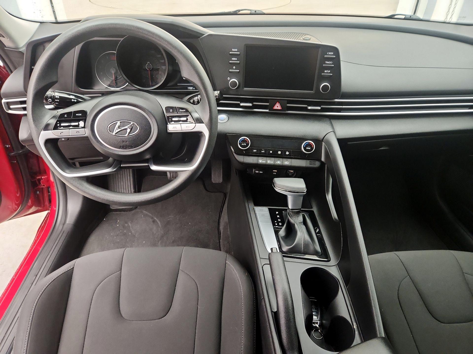 Thumbnail: 2021 Hyundai Elantra - 9